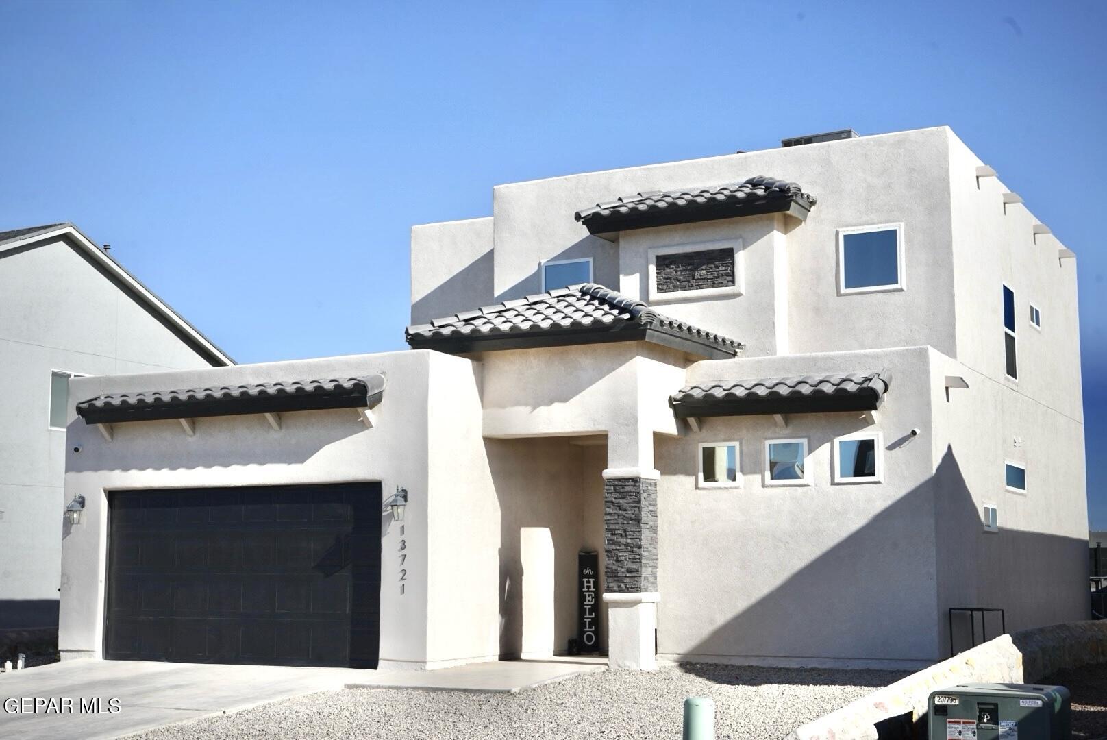 13721 Villa Vista Avenue — photo