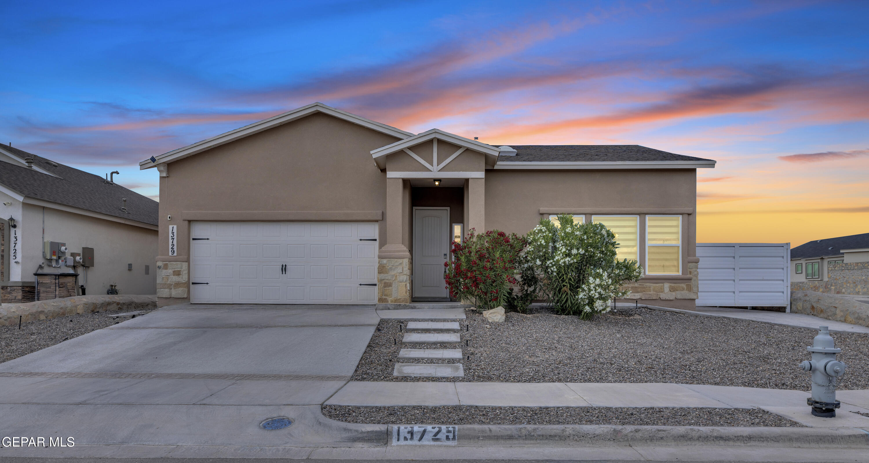 13729 Lago Vista Avenue — photo