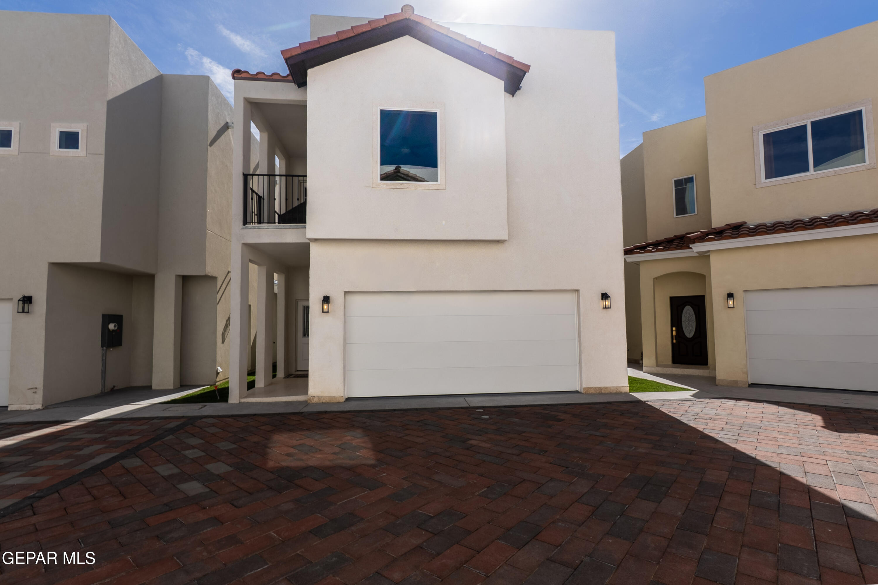12252 Costa Brava — photo