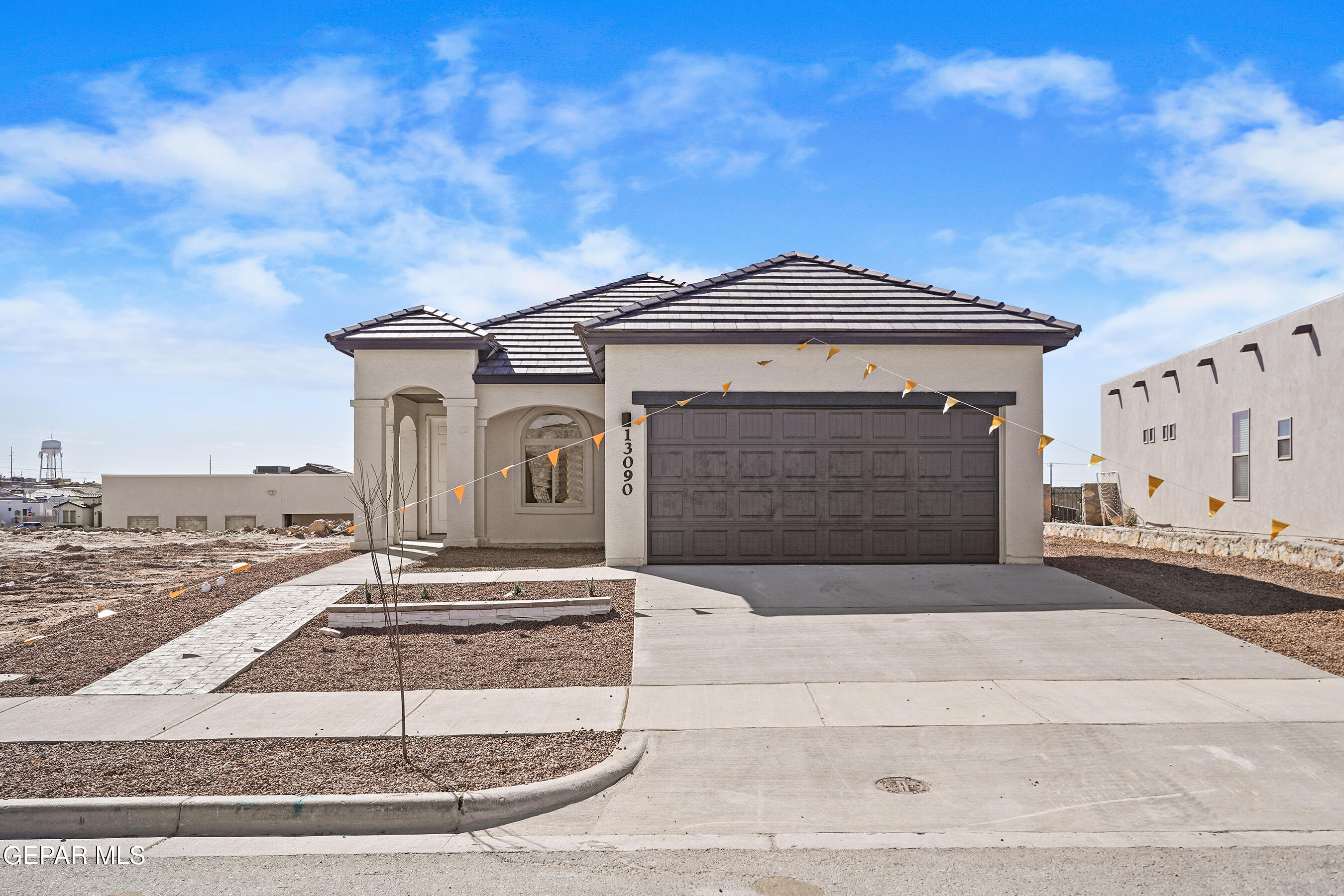 13151 Emerald Hills Avenue — photo