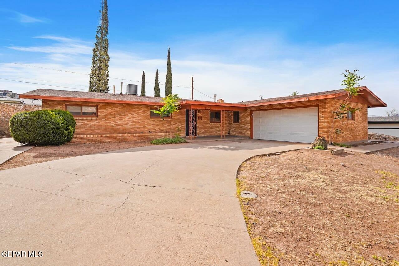 4208 Hampshire Lane — photo