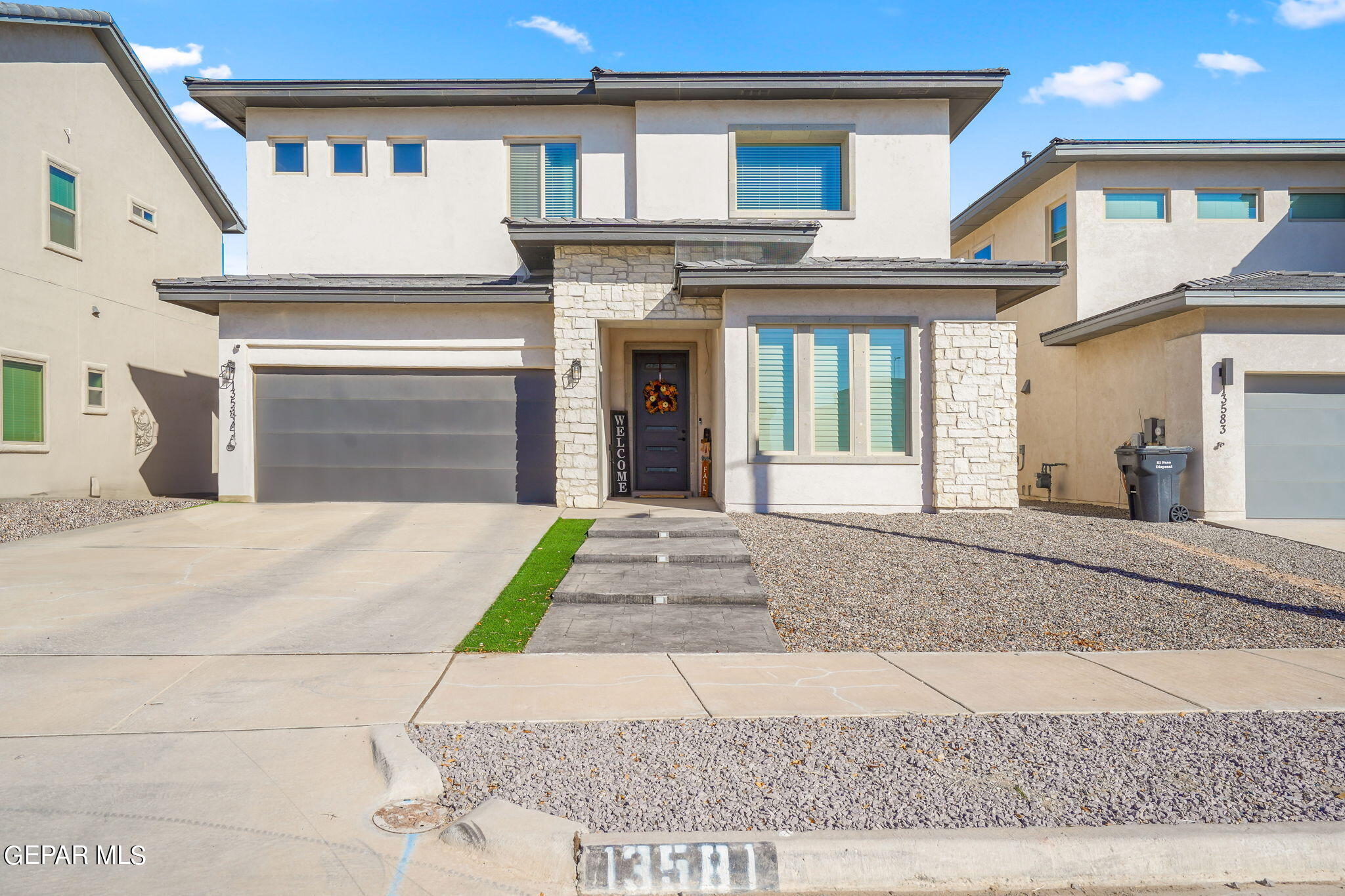 13581 Hazlewood Street — photo