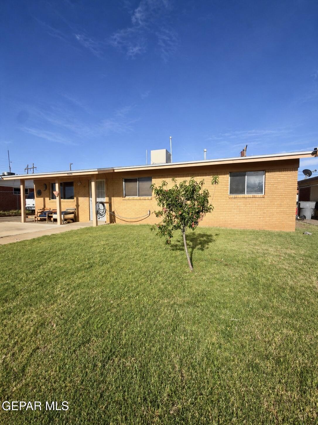 10356 Sherwood Drive — photo