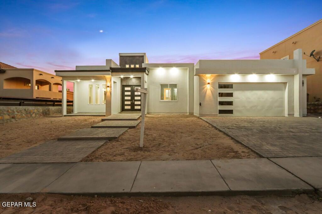 3760 Cast Drive — photo