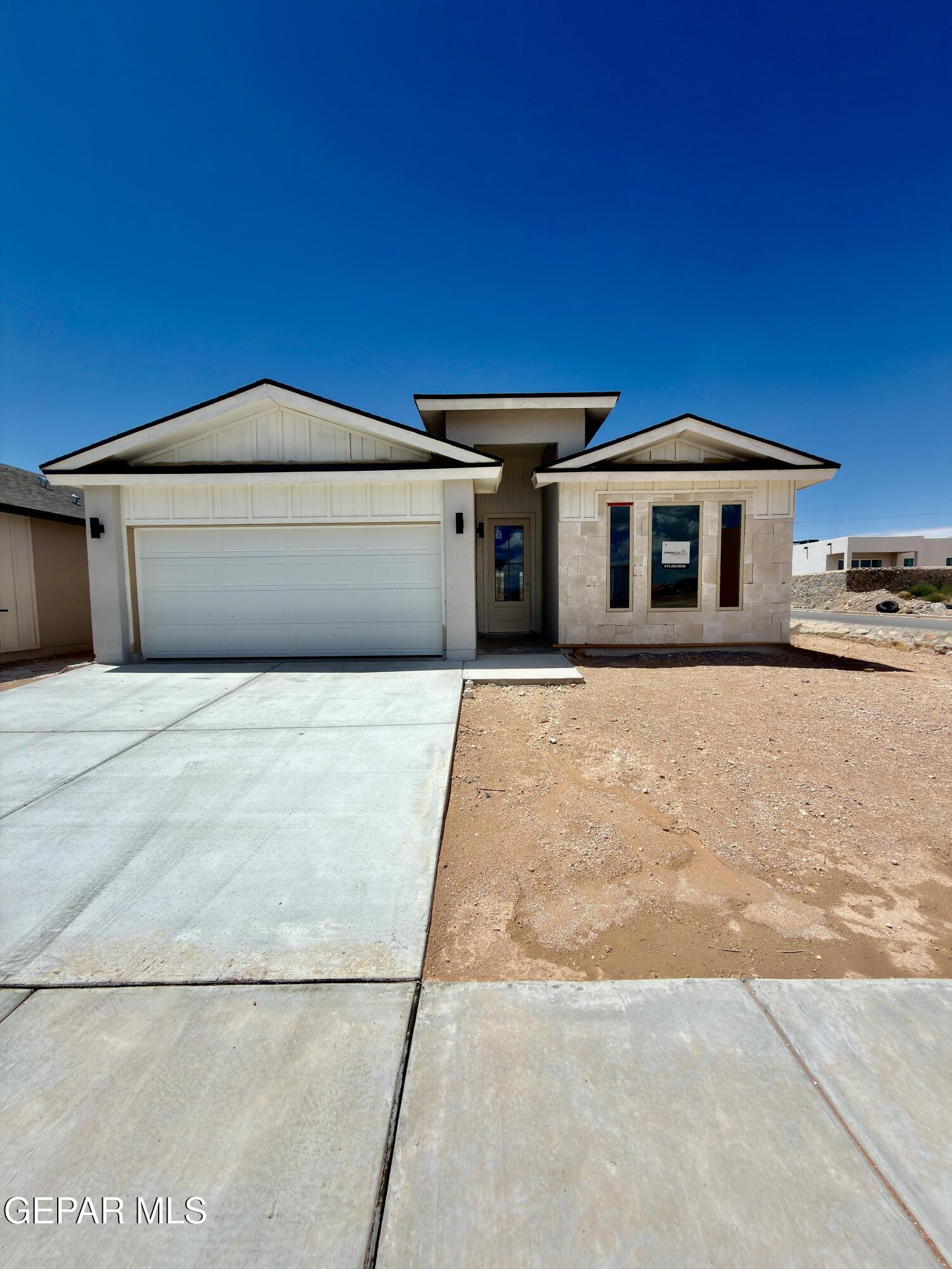 3893 Perspective Street — photo