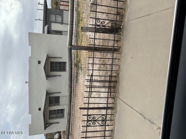 660 Mauer Road — photo