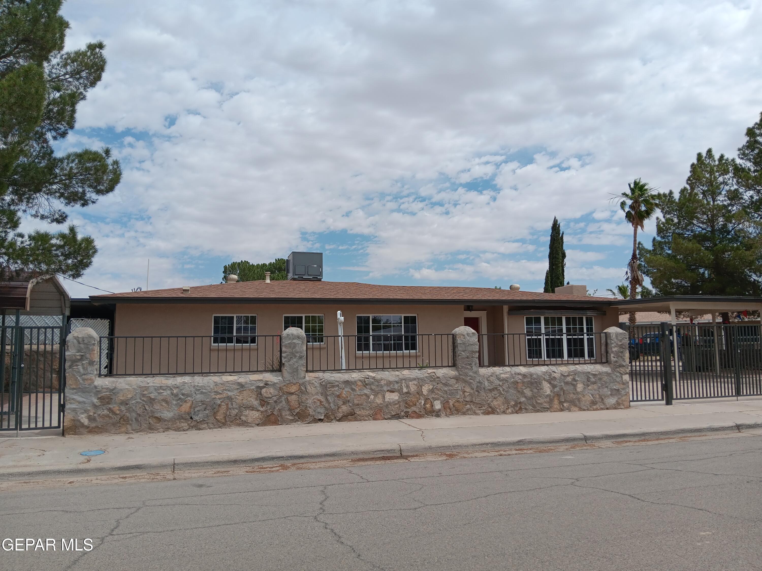 8229 Strickland Dr. El Paso Tx Drive — photo