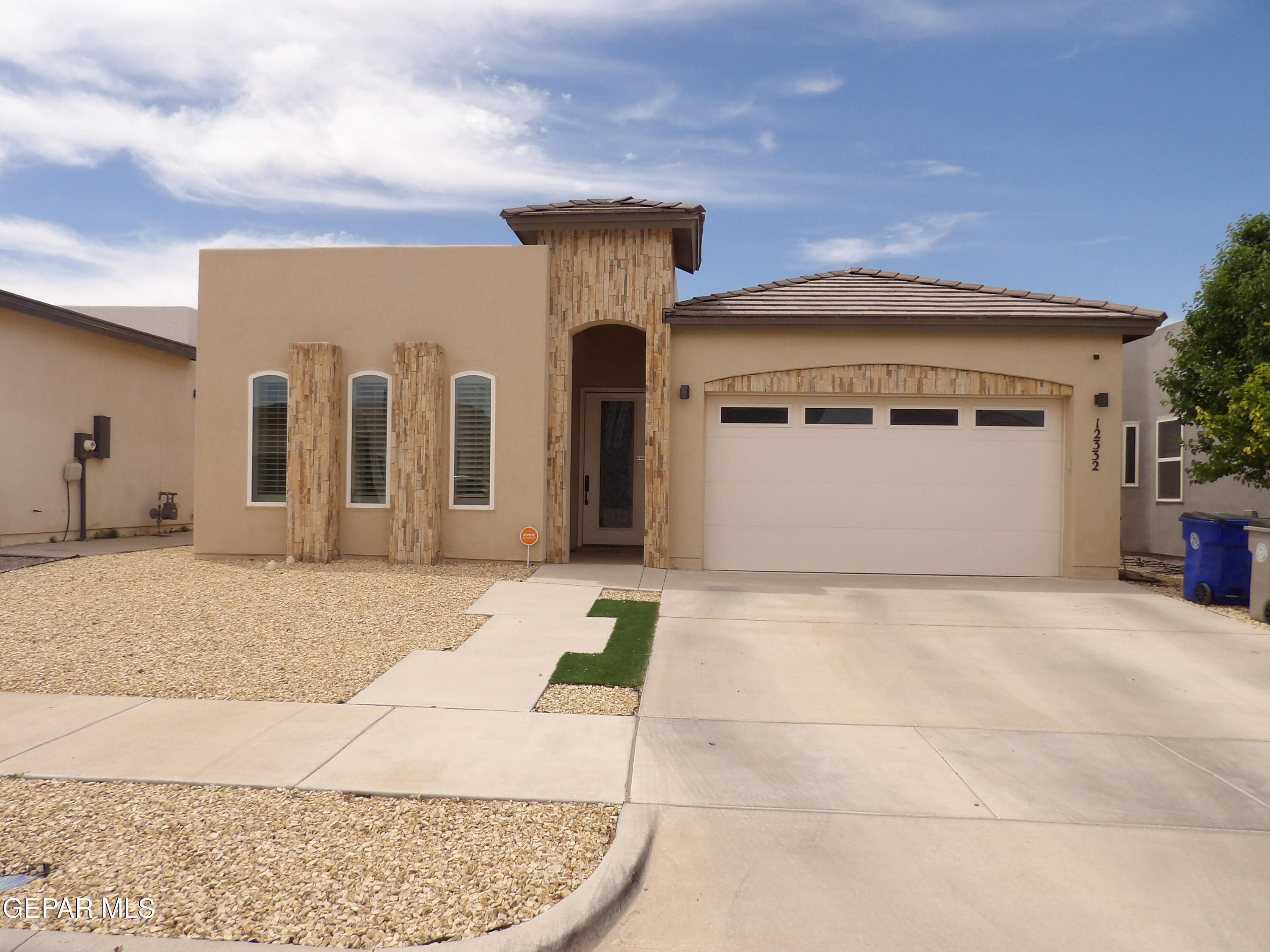 12332 Desert Palms Avenue — photo