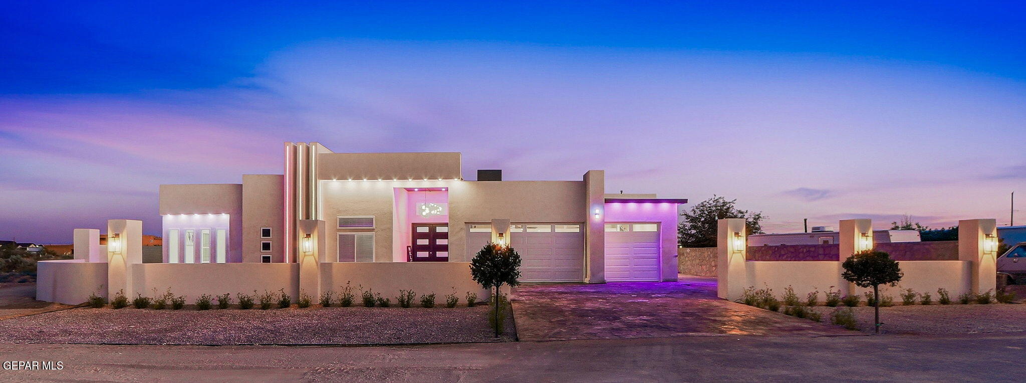 15070 Las Flores Drive — photo