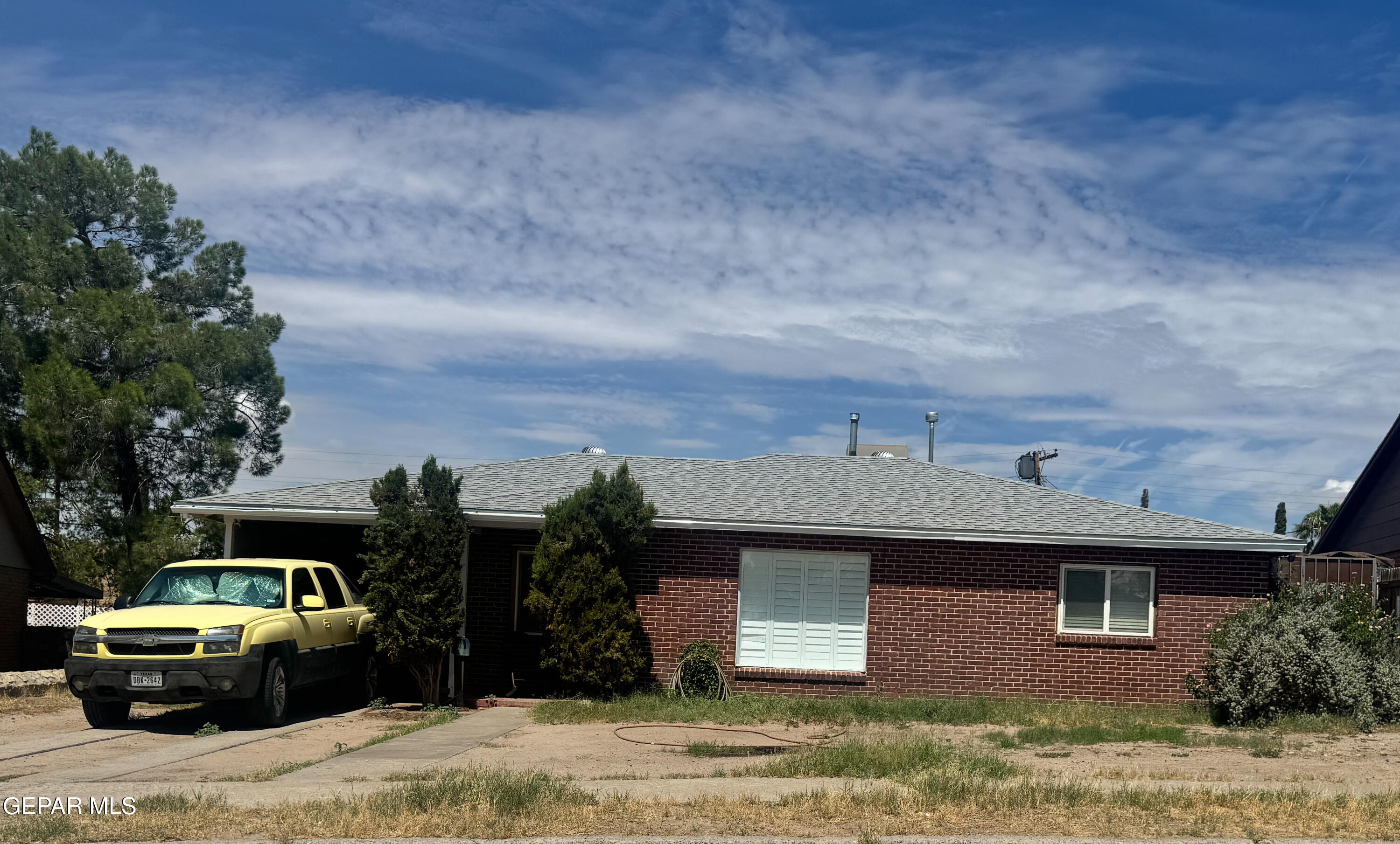 907 Brazil Place — photo