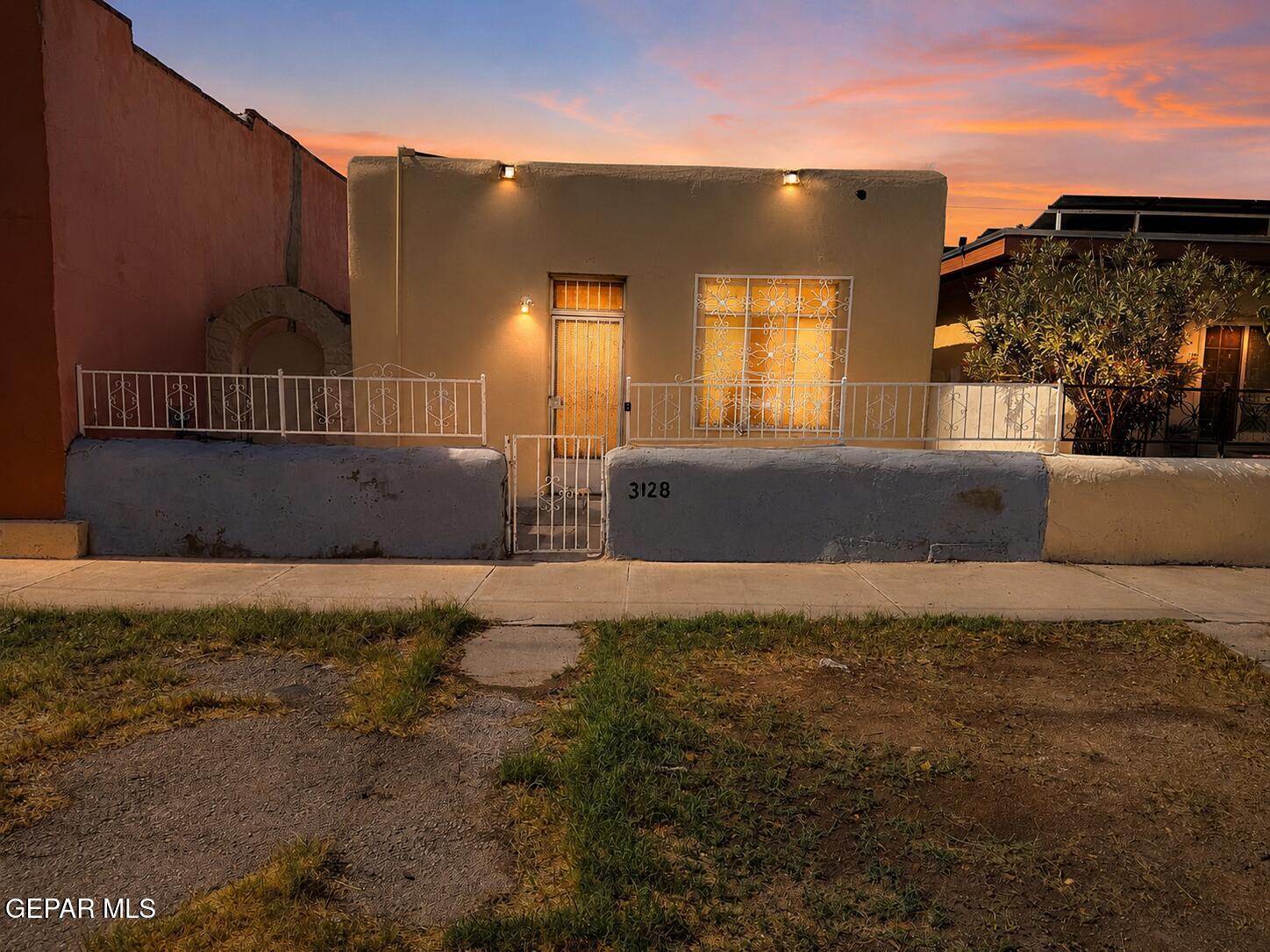3128 E San Antonio Avenue — photo