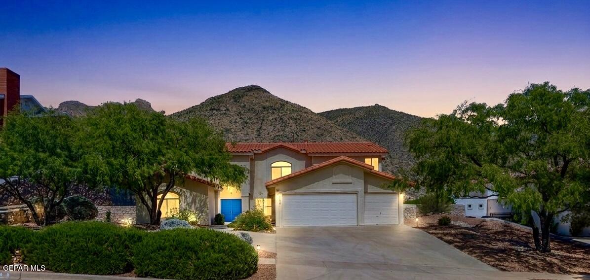 1092 Thunderbird Drive — photo