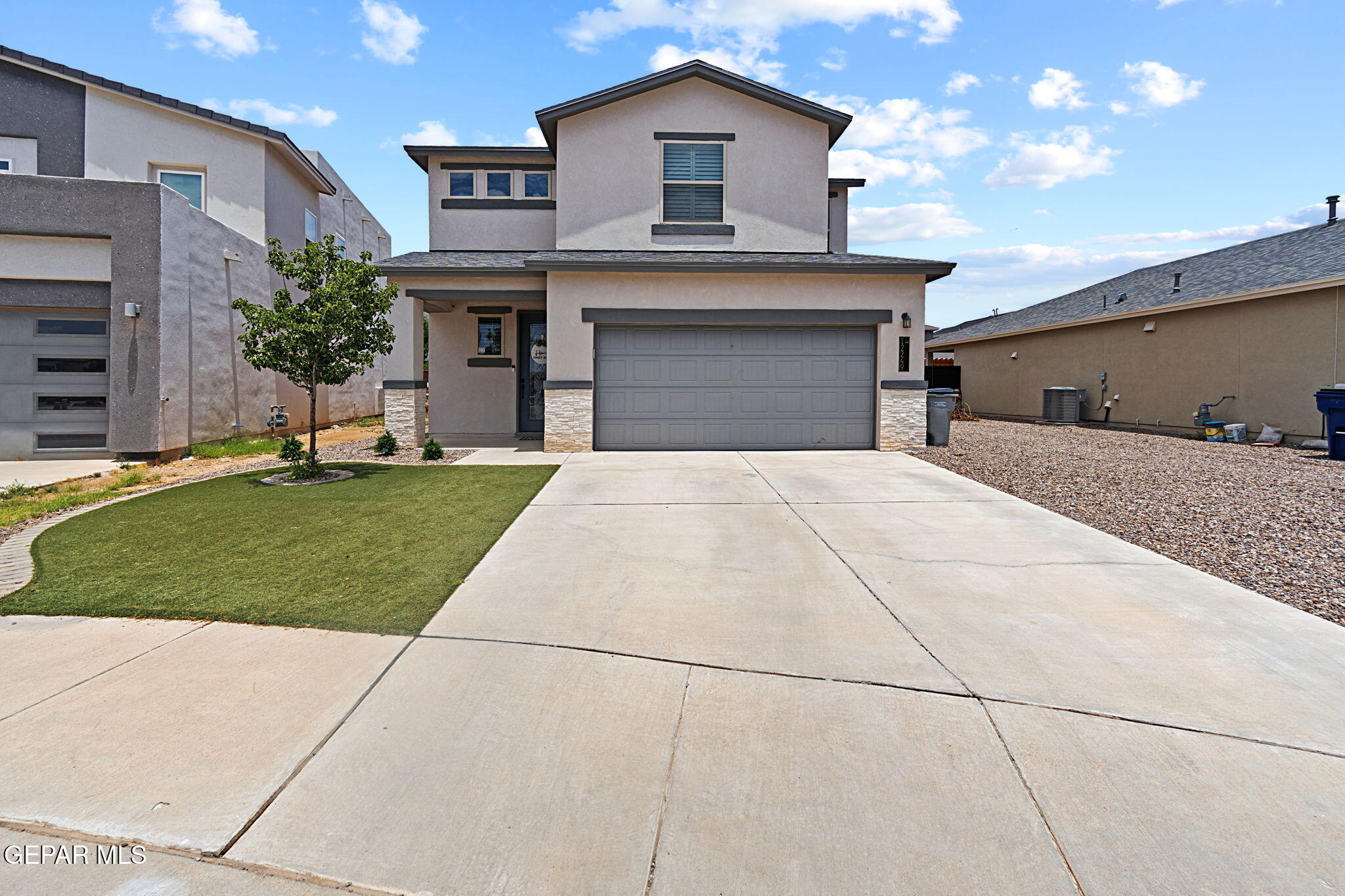 12249 Desert Vista Avenue — photo