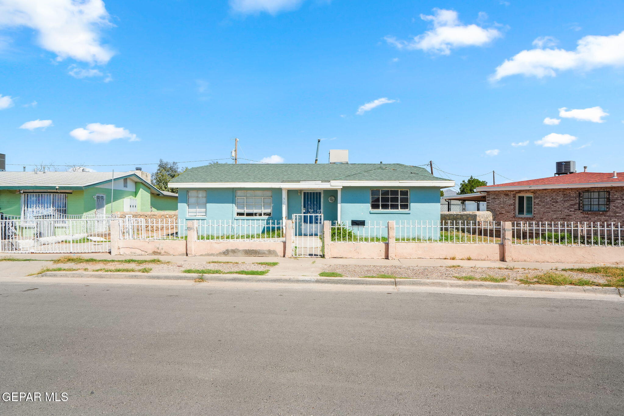 323 Vivian Drive — photo