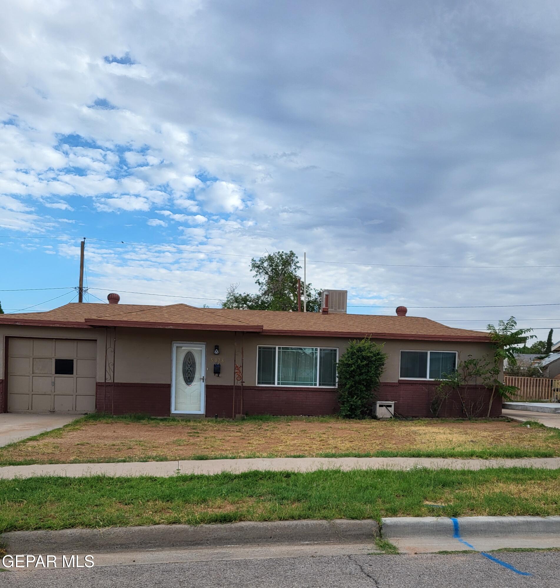 5028 Royal Drive — photo