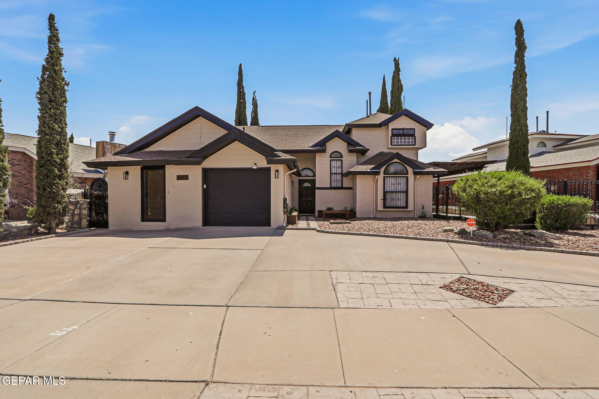 10917 Whitehall Drive — photo