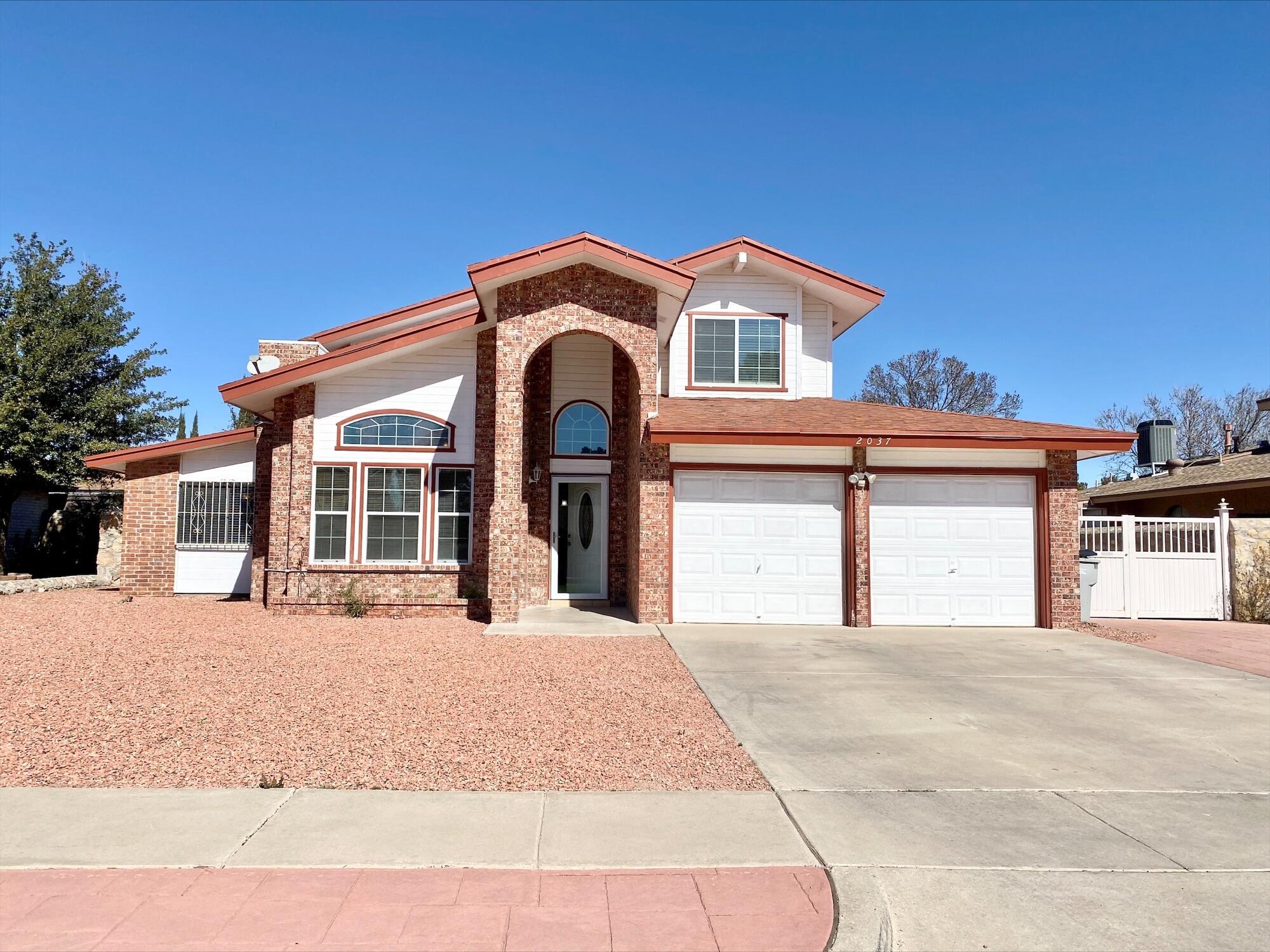 2037 Gus Moran Street — photo