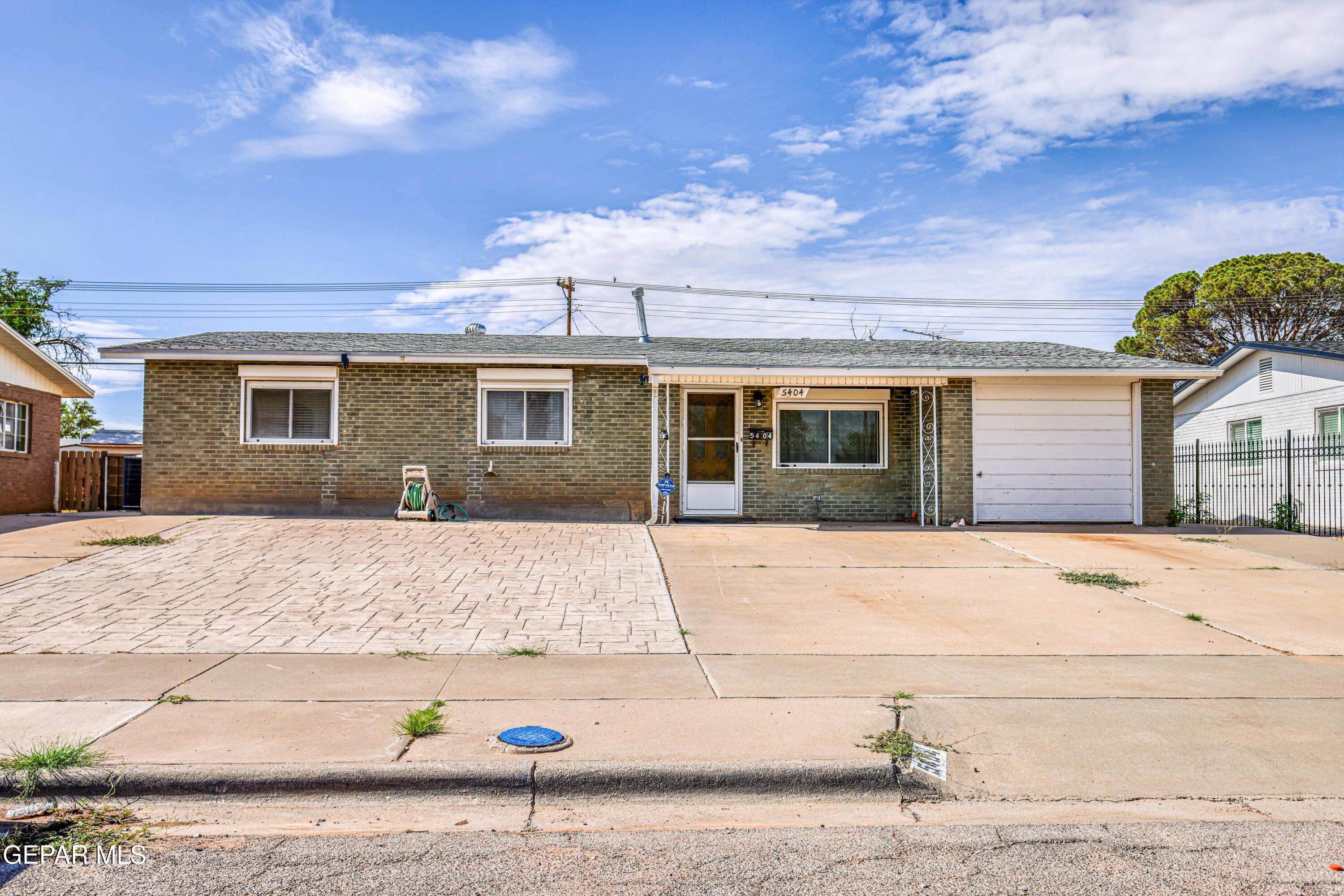 5404 Raymond Telles Drive — photo