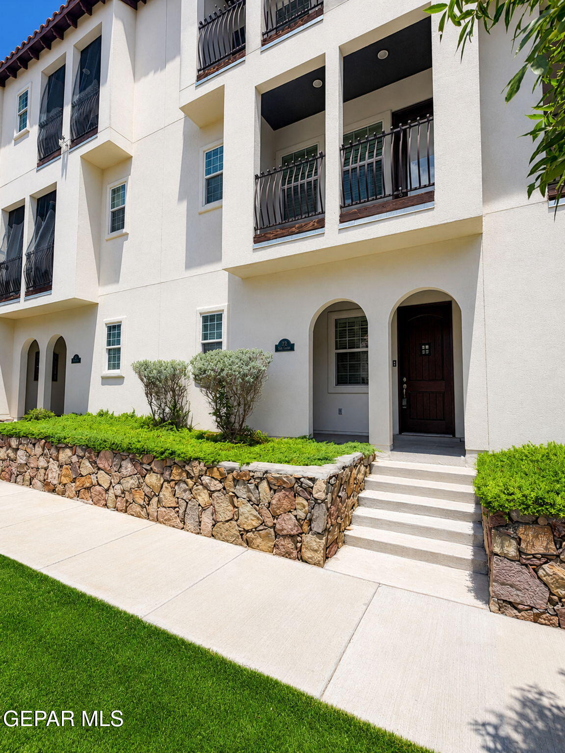324 Vin Raliuga Court — photo