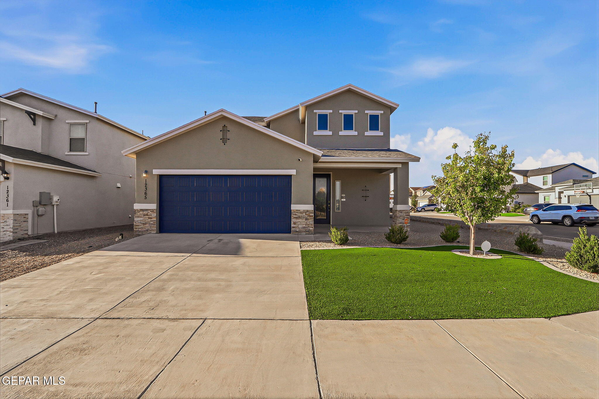 12365 Desert Vista Avenue — photo