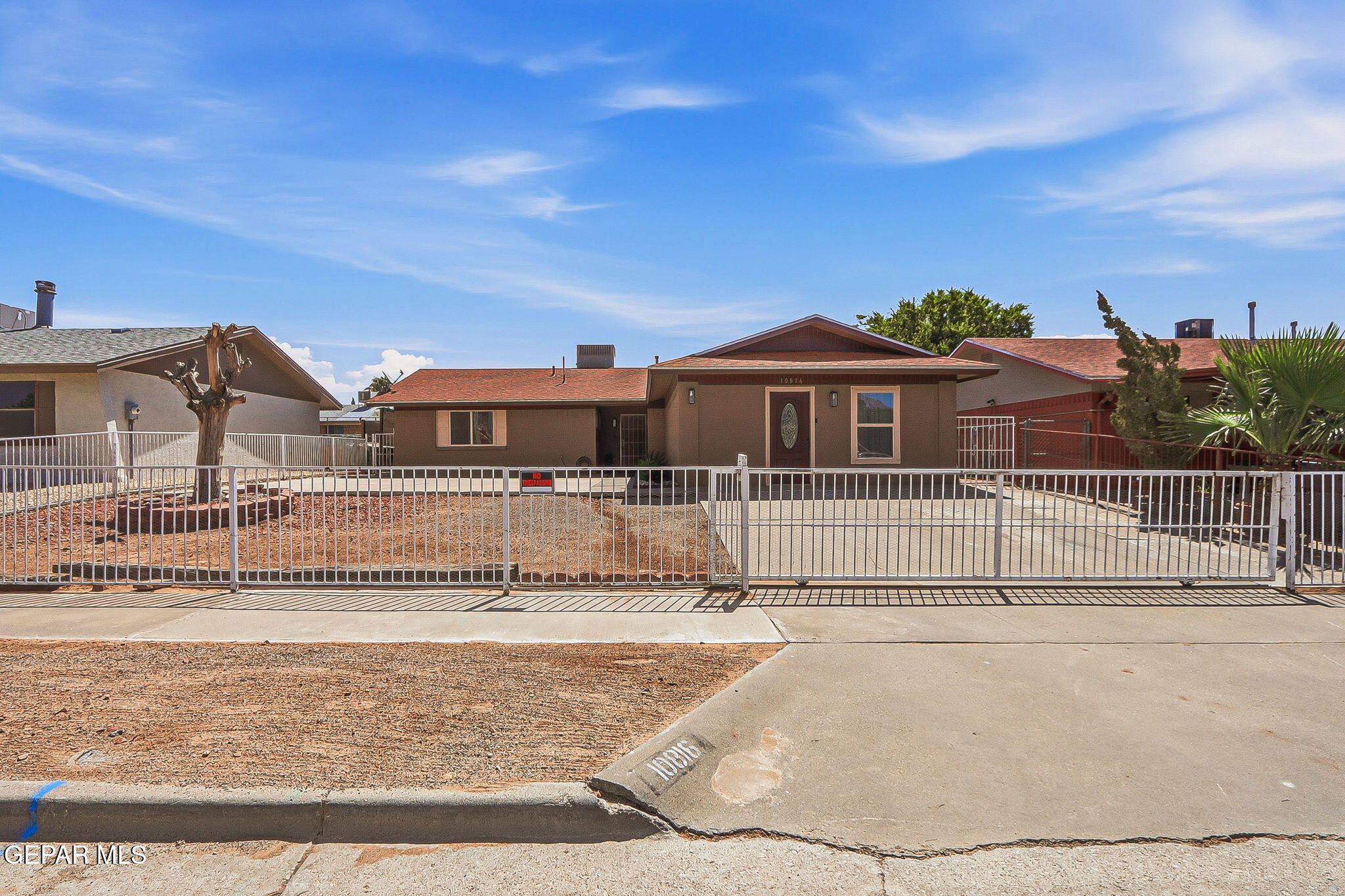 10816 Opalstone Street — photo