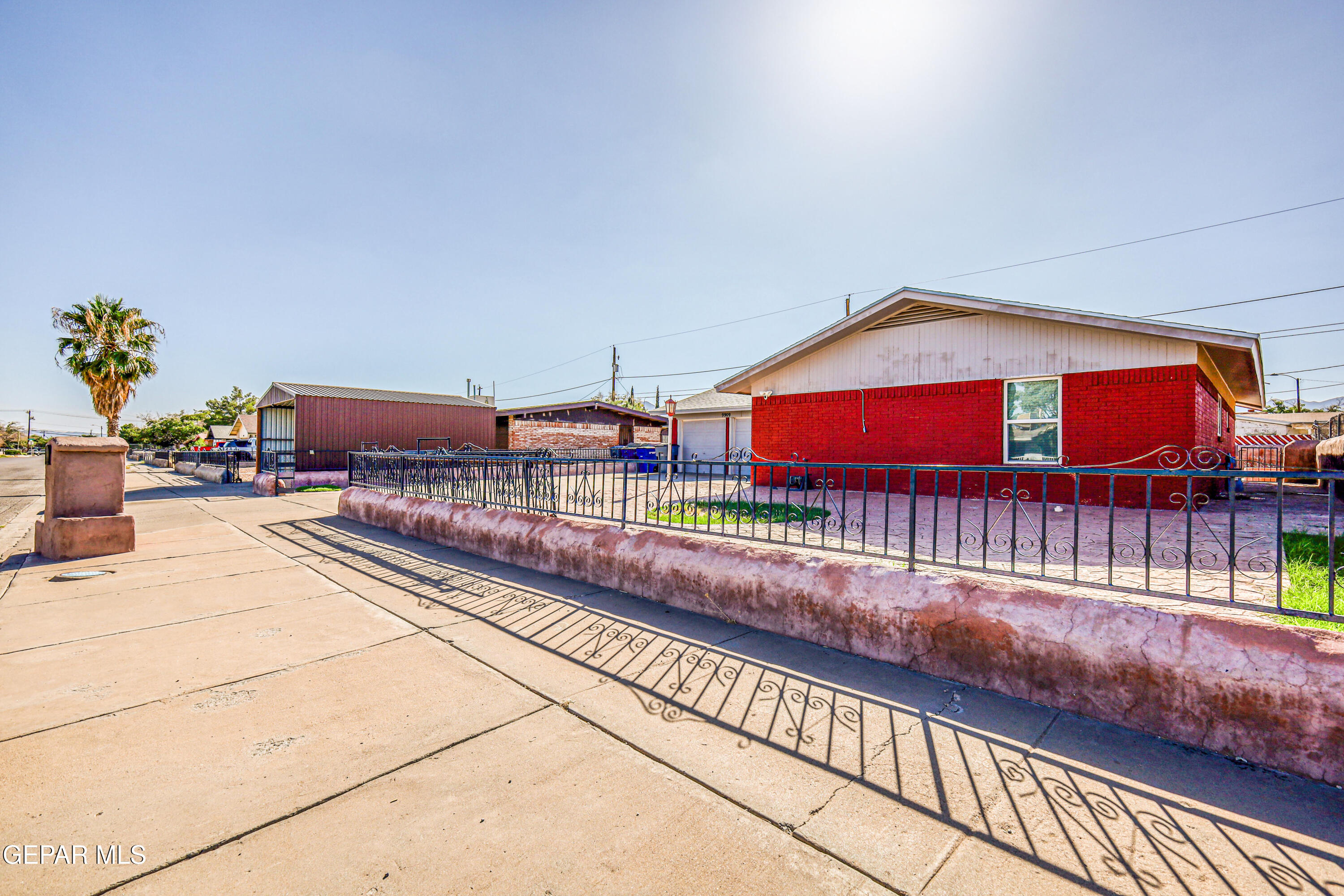 9909 Sidewinder Street — photo