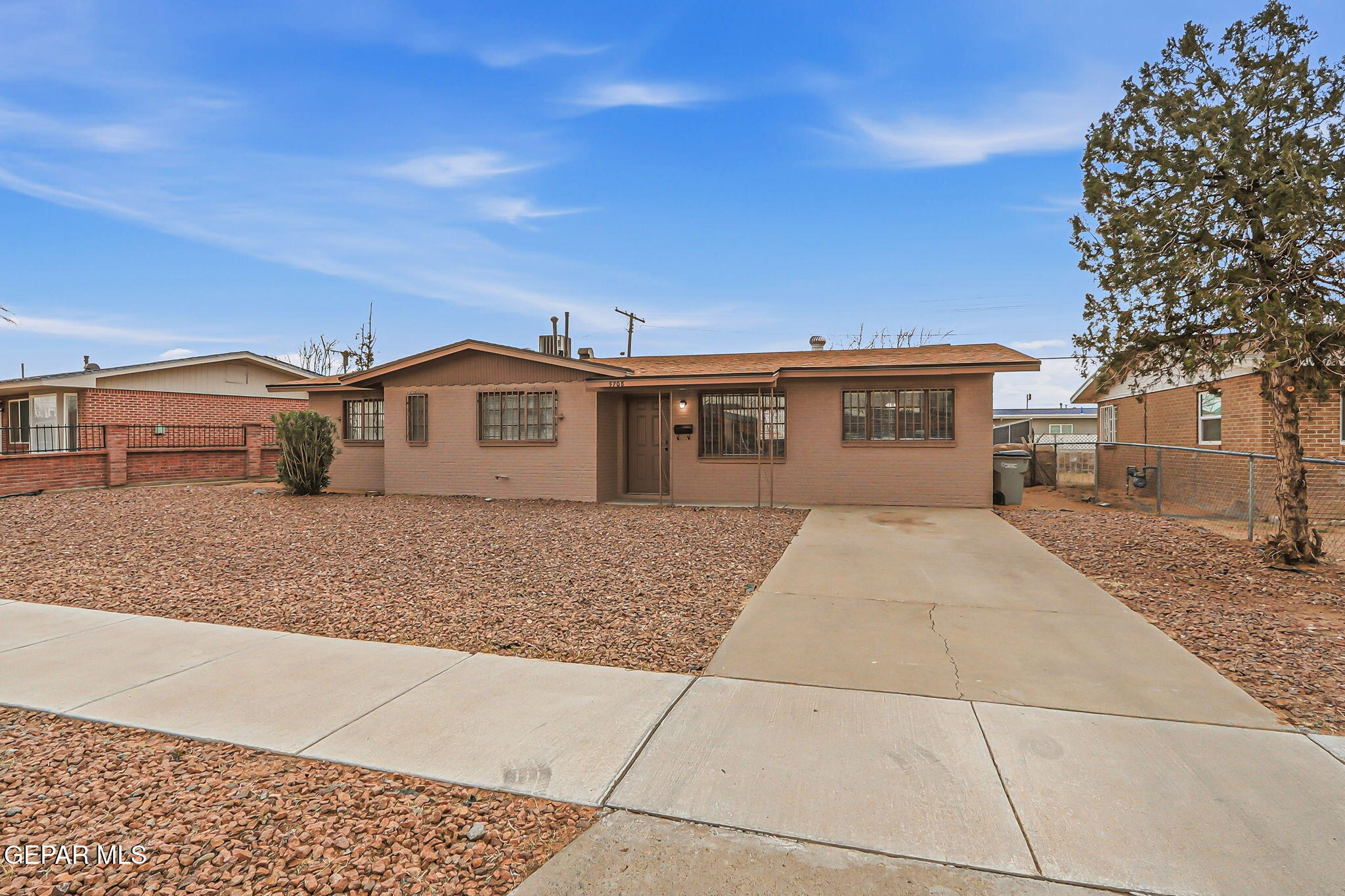 5708 Lexington Drive — photo