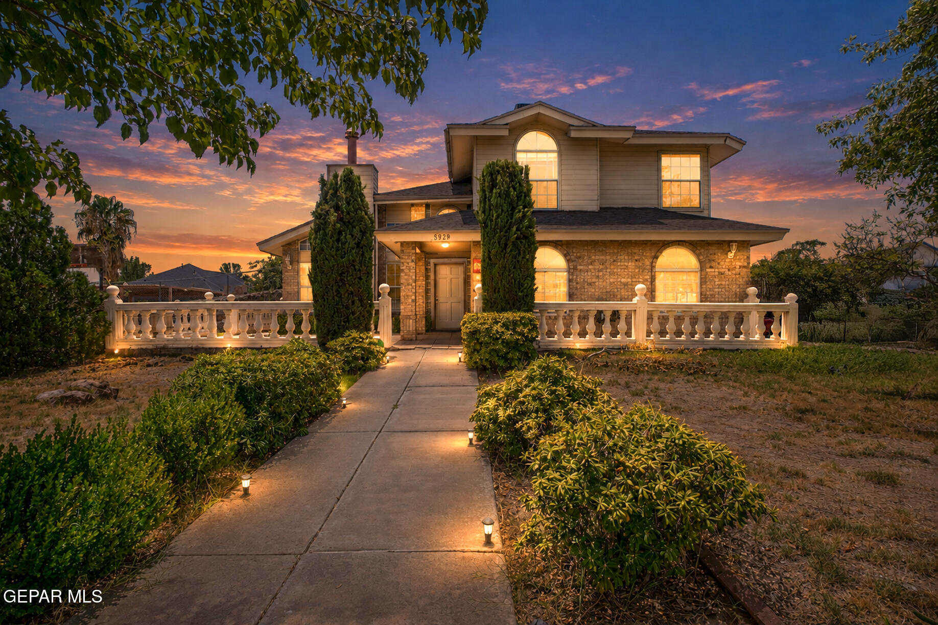 5920 W Valley Circle — photo