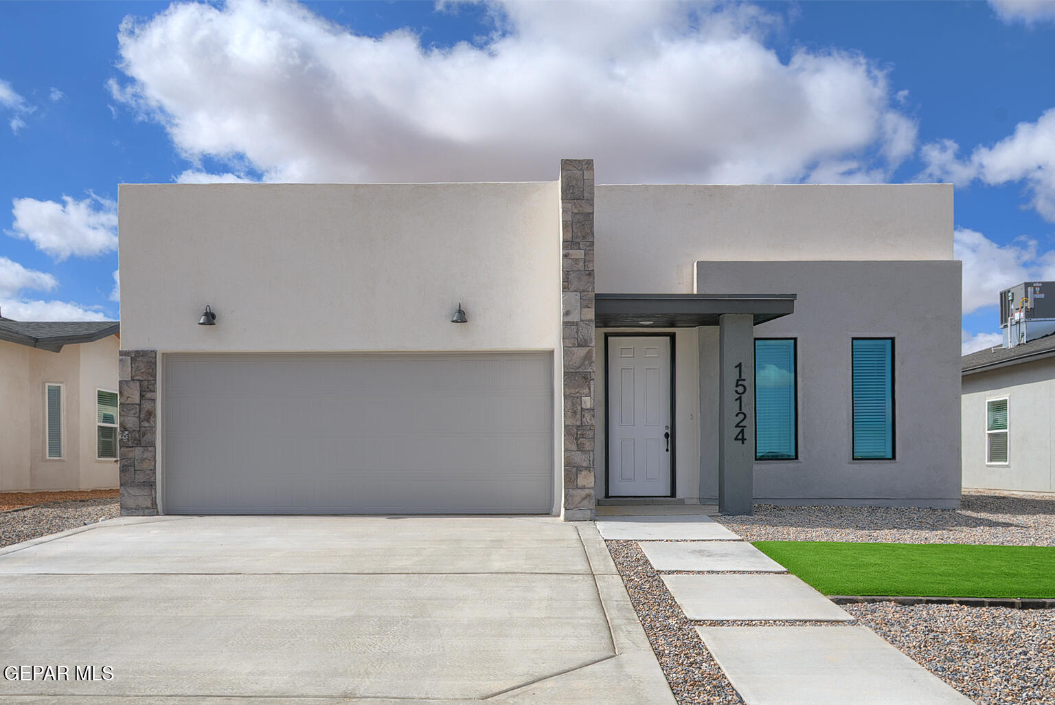 15125 Laura Lane — photo