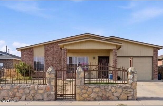 14309 Venecia Drive — photo