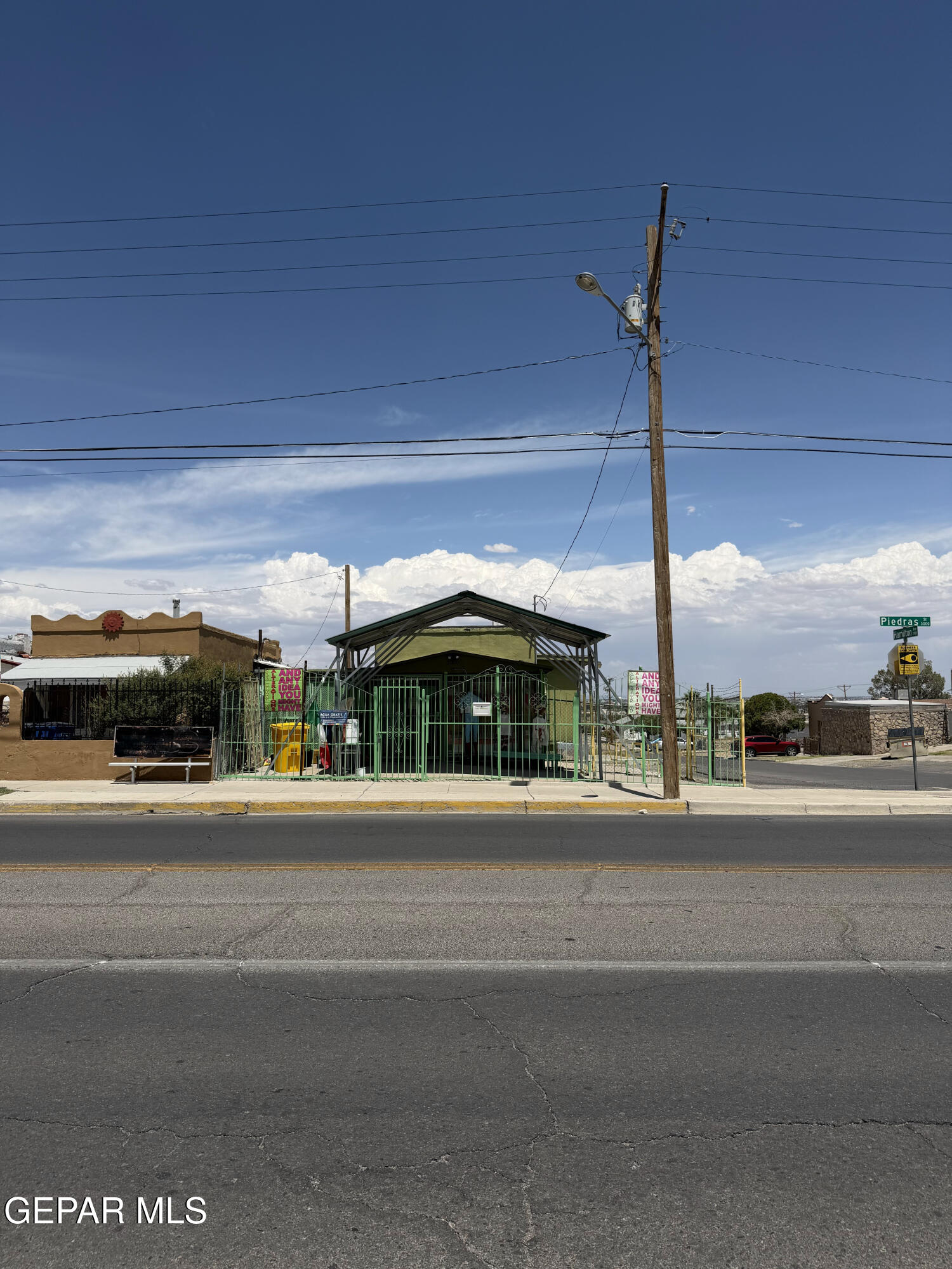 3000 N Piedras Street — photo