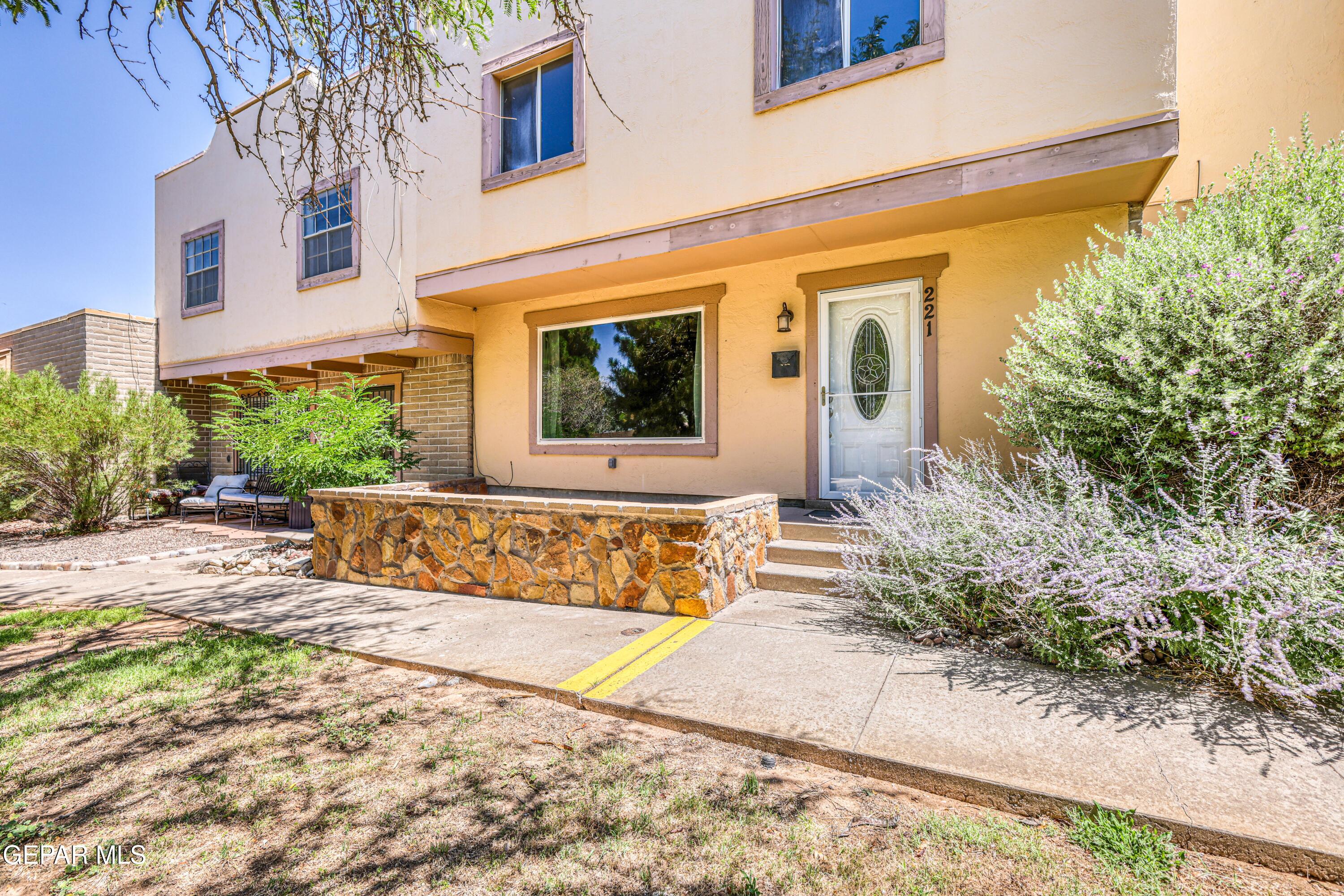 221 Montebello Drive — photo