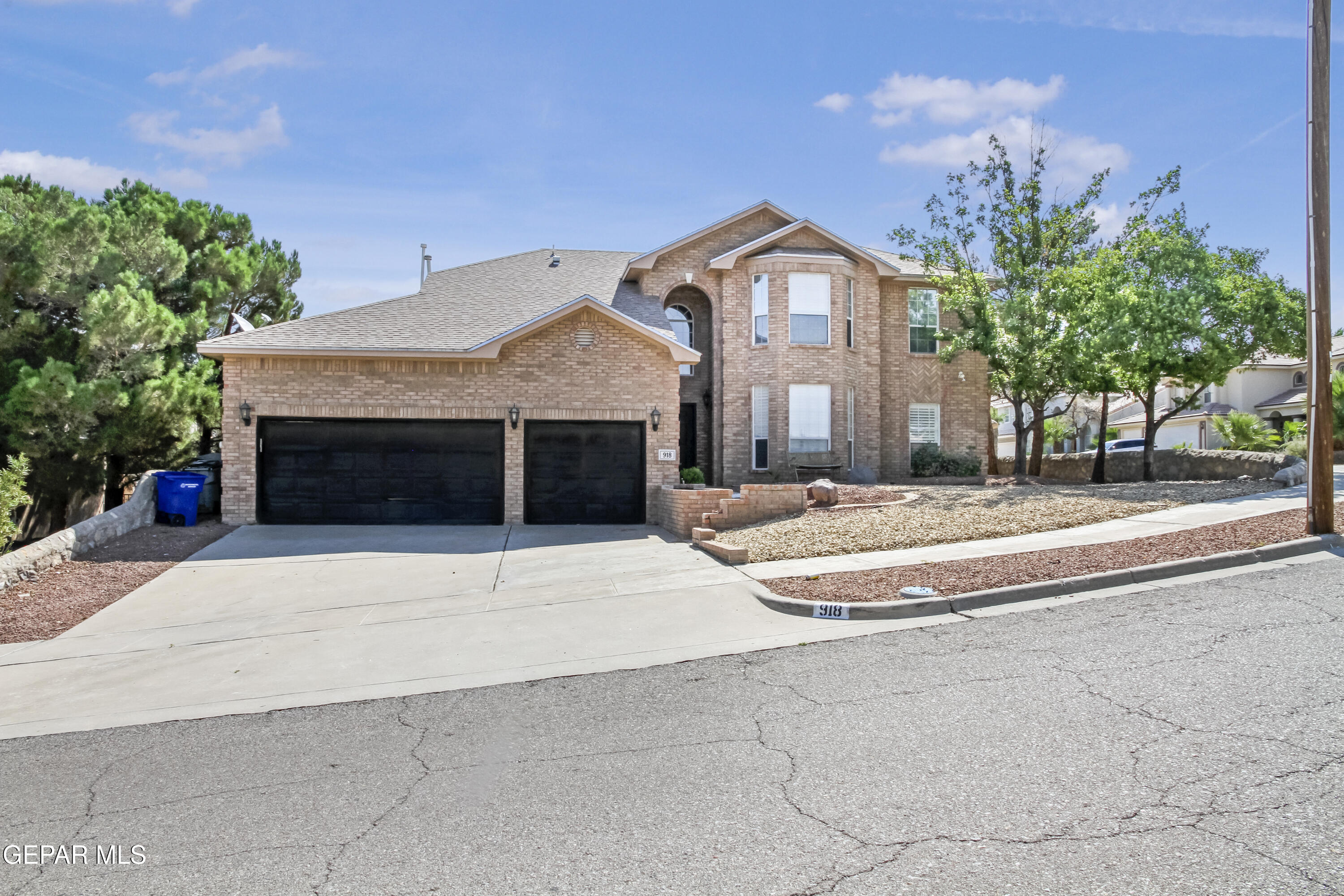 918 Bellacumbre Drive — photo