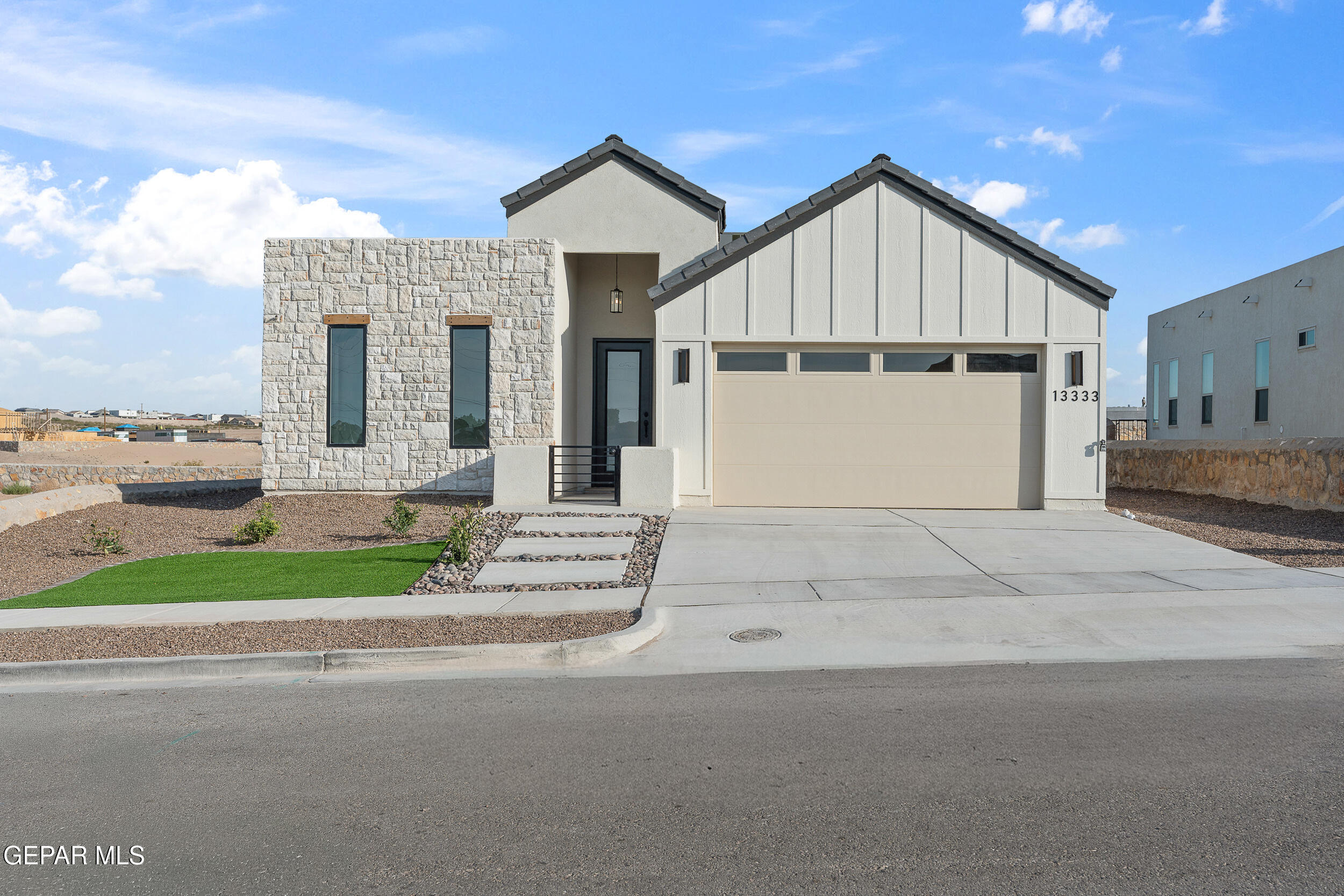 14561 Leyland Parkway — photo