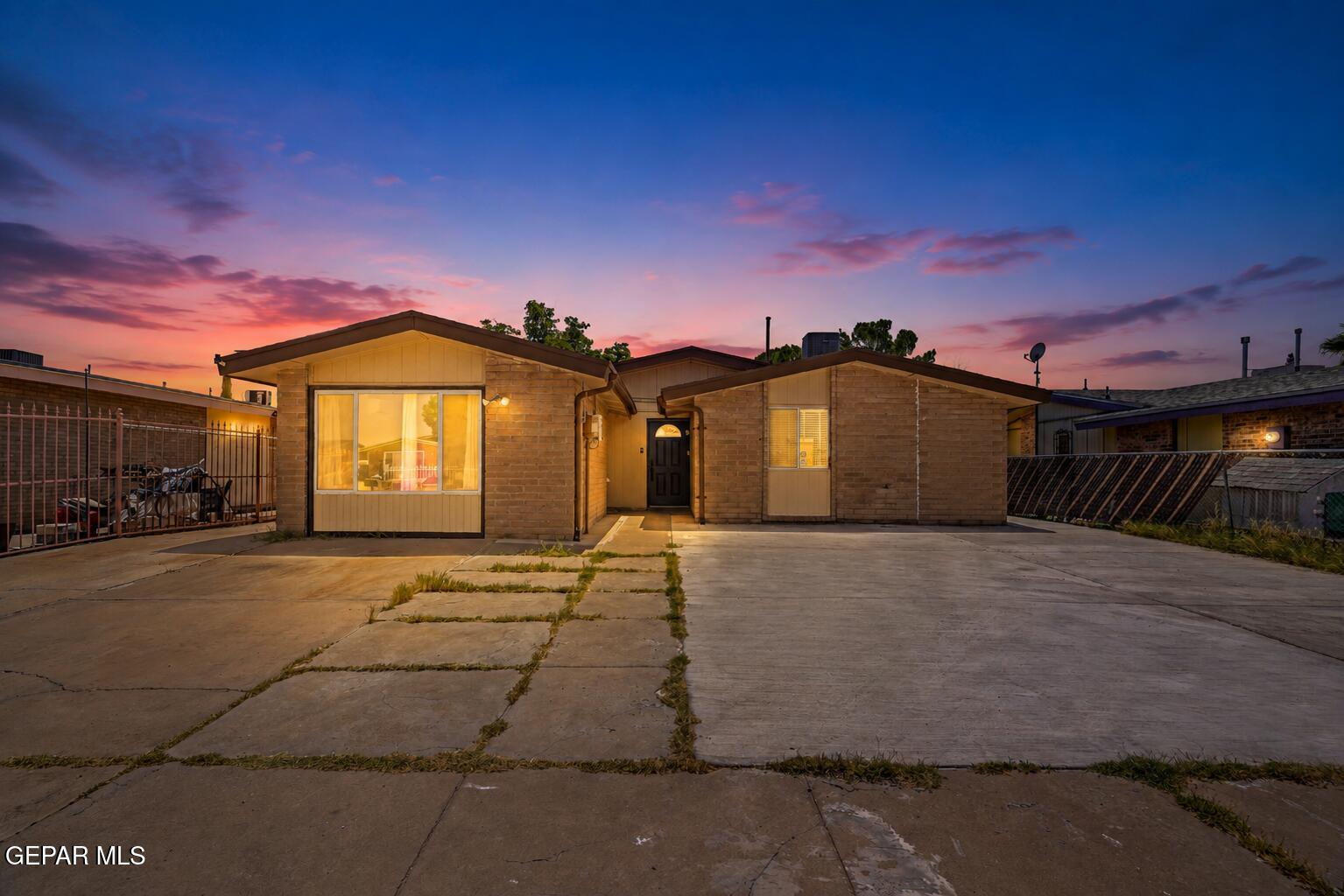 6244 Ibex Avenue — photo