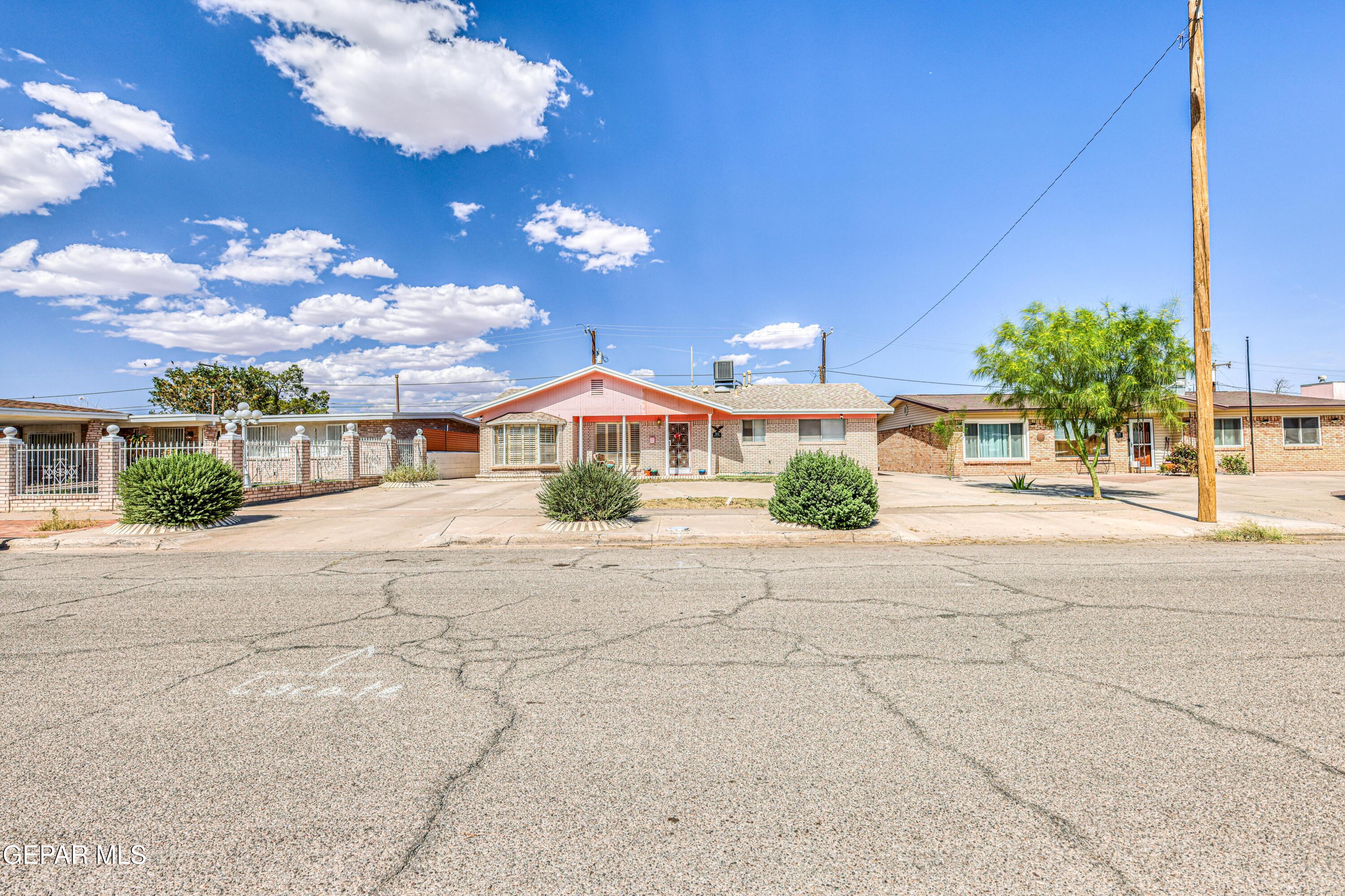 7133 Lemon Tree Lane — photo