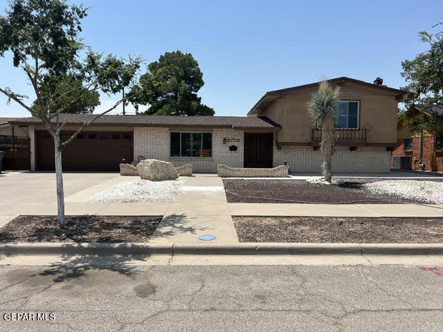 8808 Shaver Drive — photo