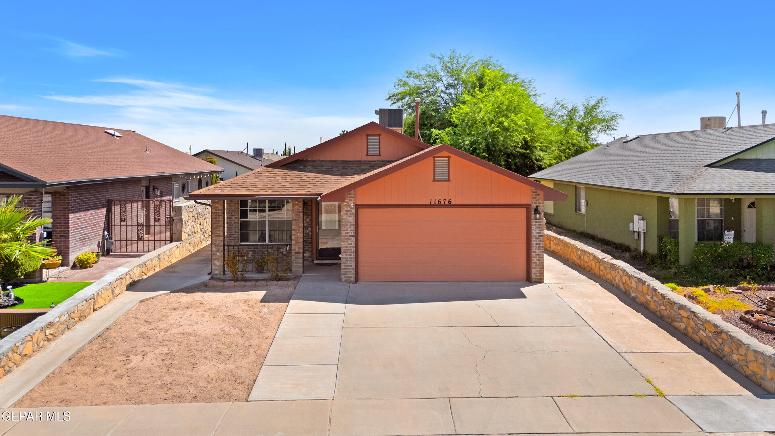 11676 Diana Lynn Court — photo