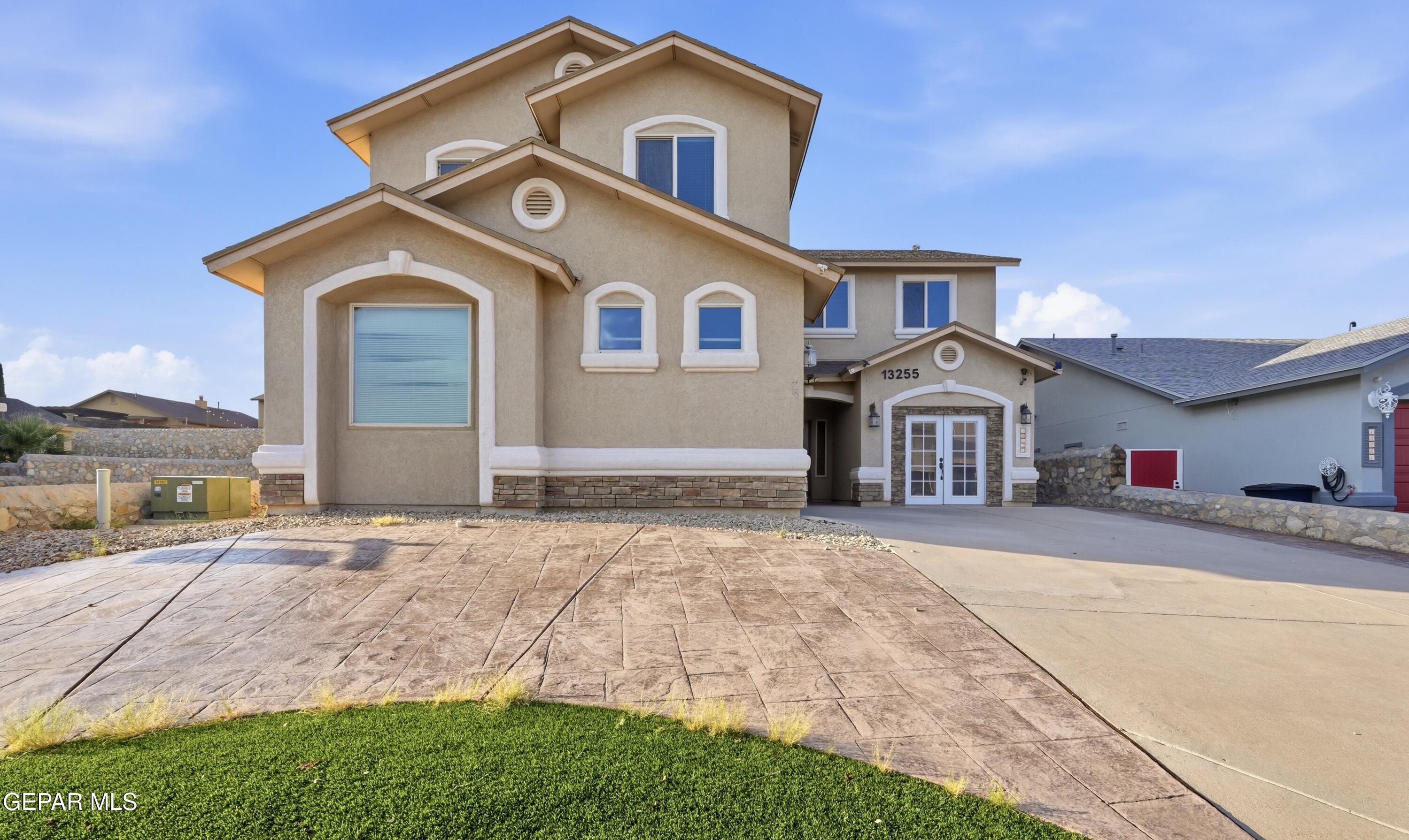 13255 Emerald Isle Street — photo