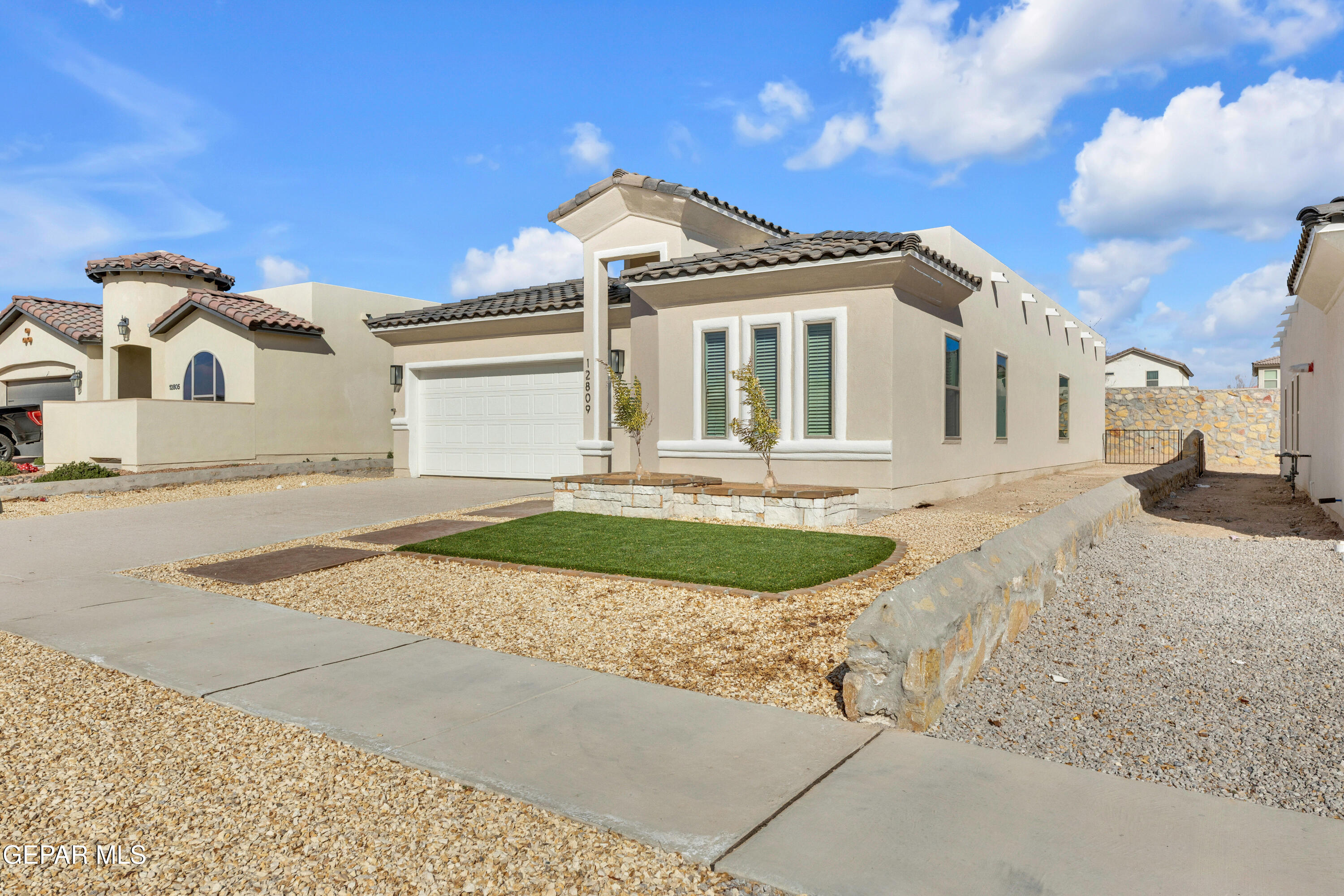 10899 Francisco Vaquera Drive — photo