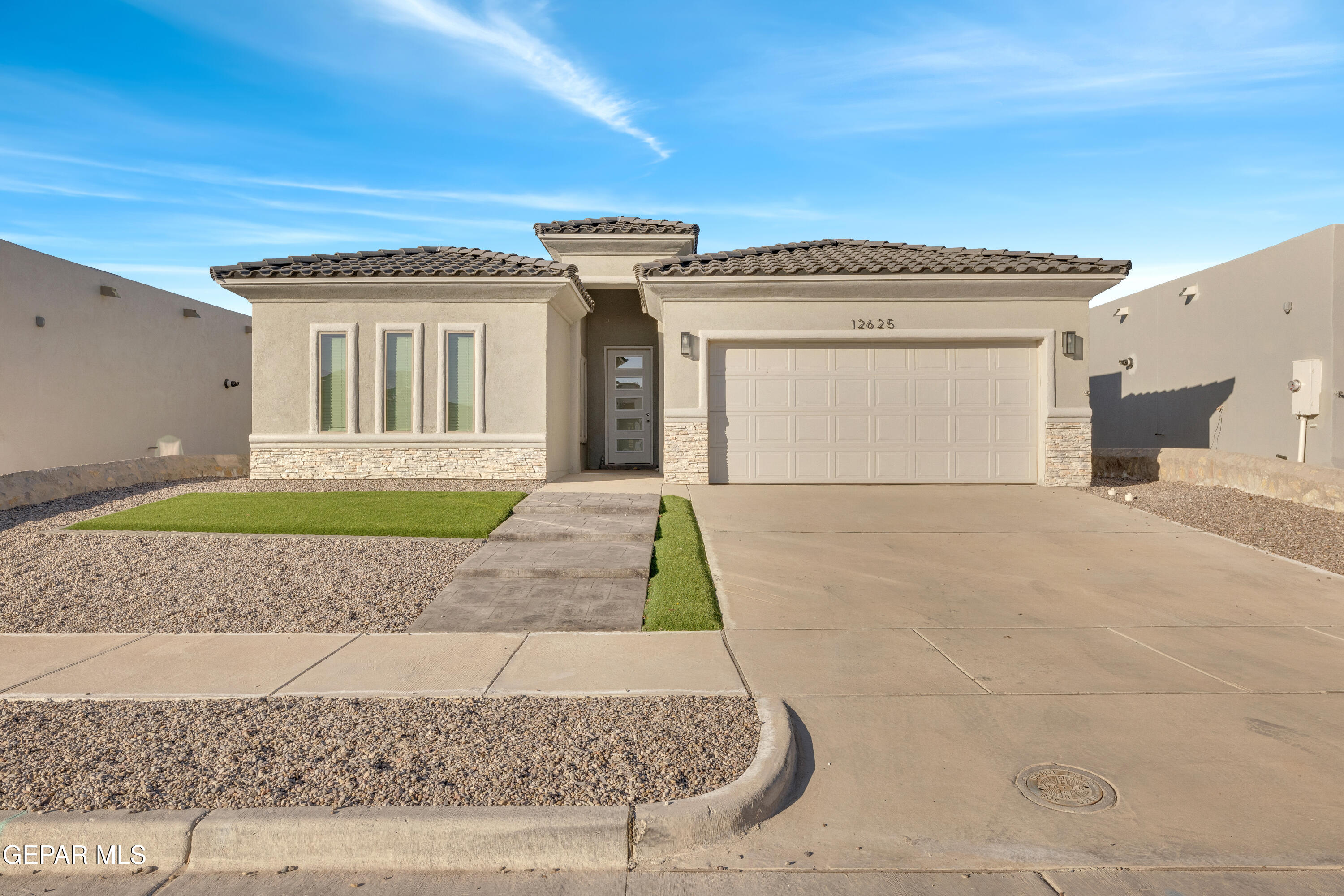 12877 Spetchley Court — photo