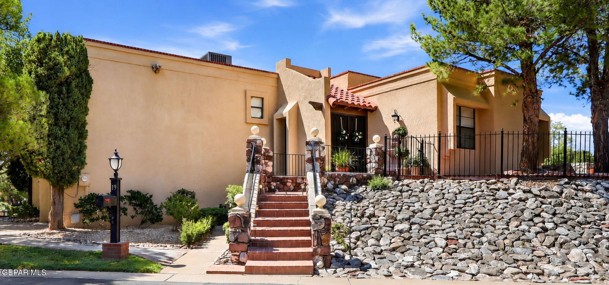 6006 Balcones Court 19 — photo