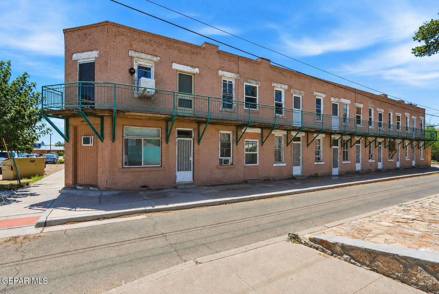 1001 S Florence Street — photo