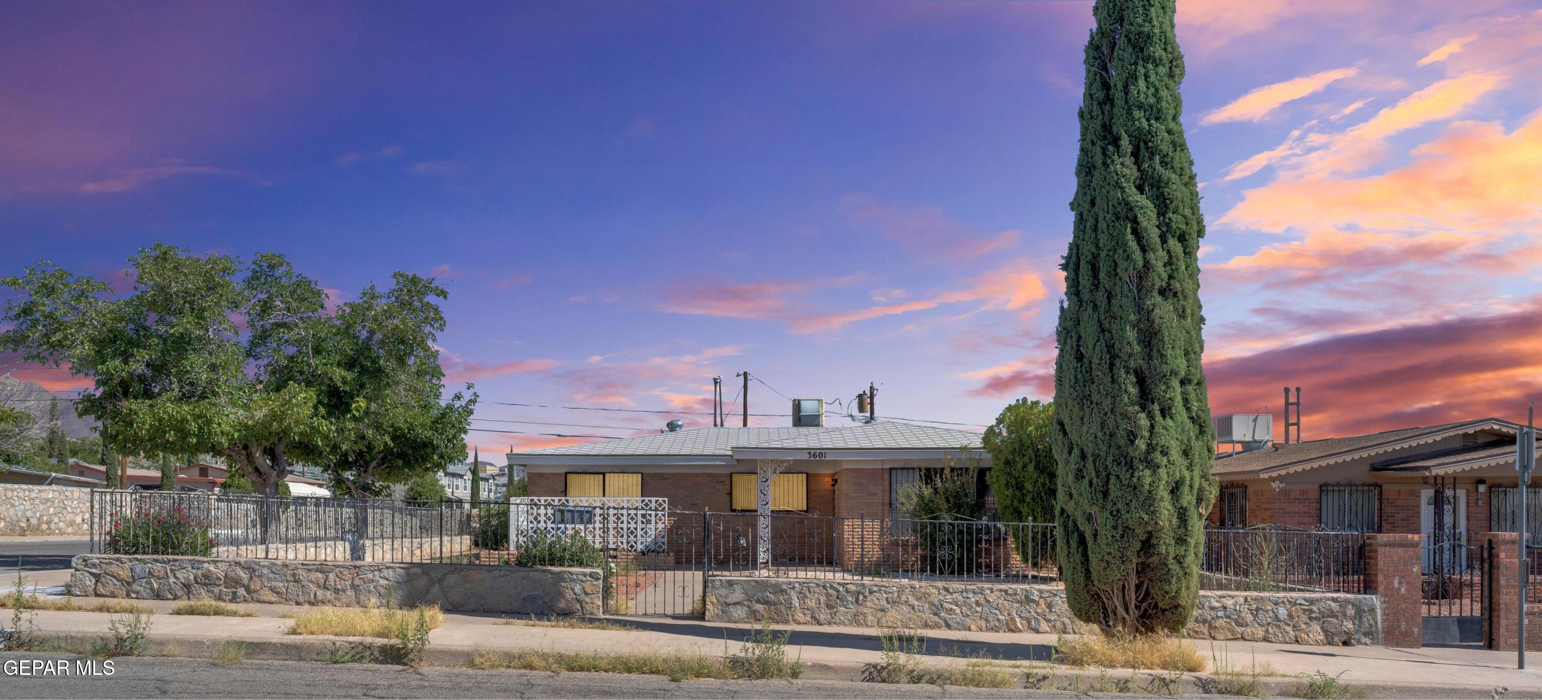 3601 Truman Avenue — photo