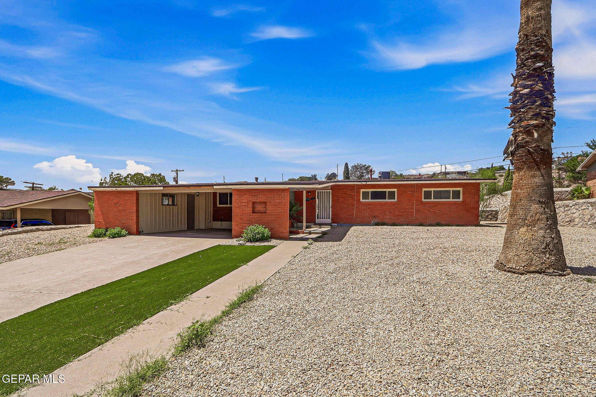 4233 Hampshire Lane — photo