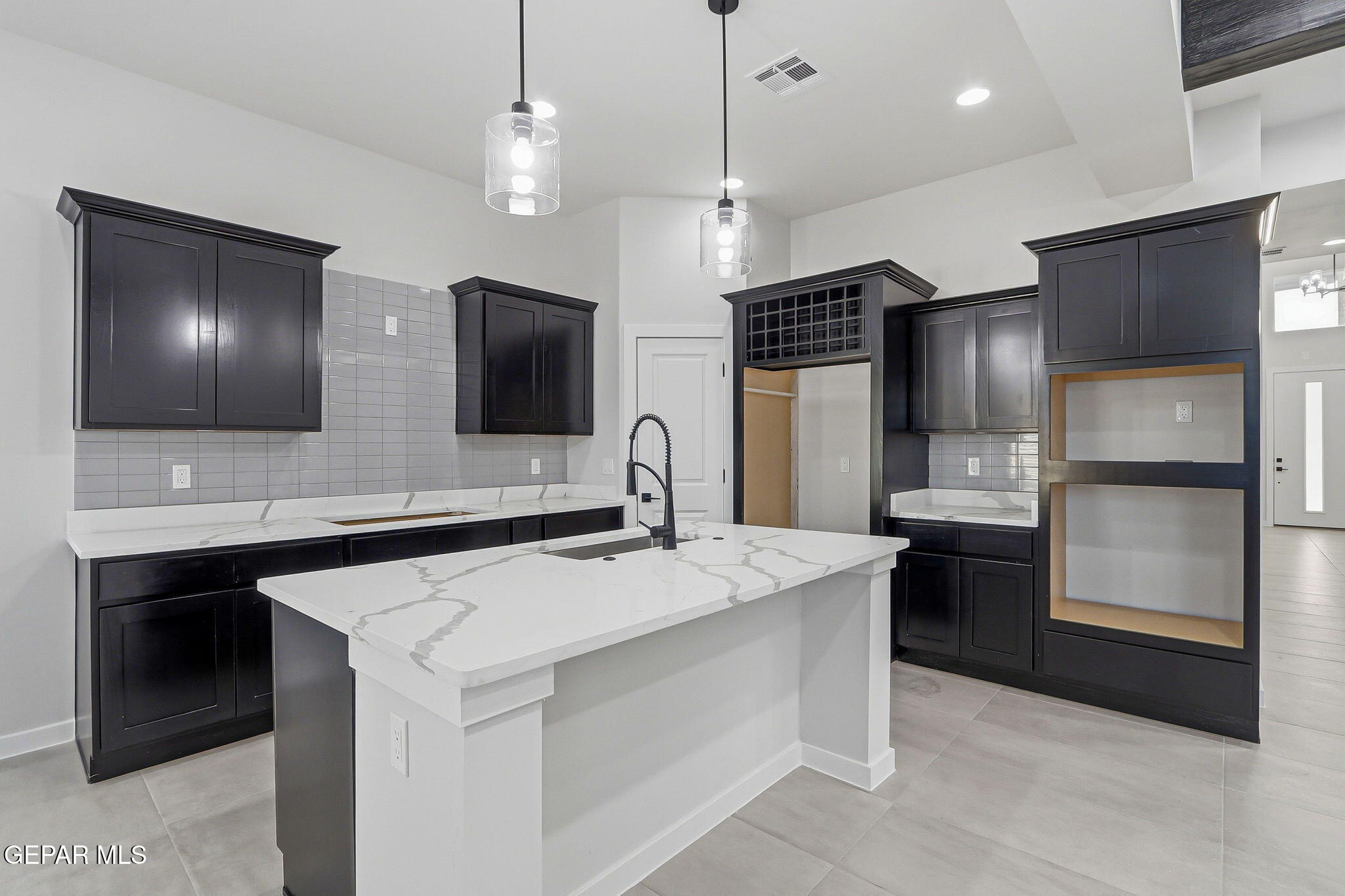 3944 Perspective, El Paso, TX 79938 — photo 2