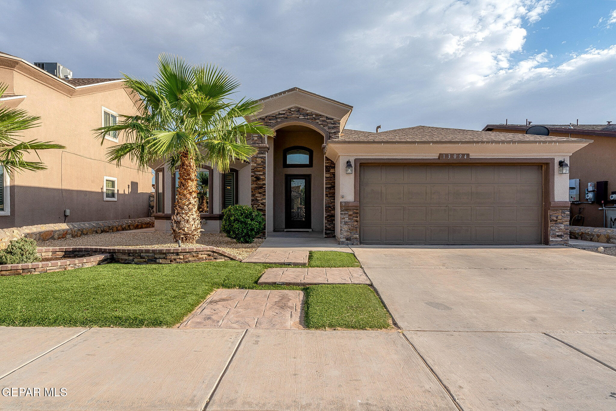 13094 Cozy Cove Avenue — photo
