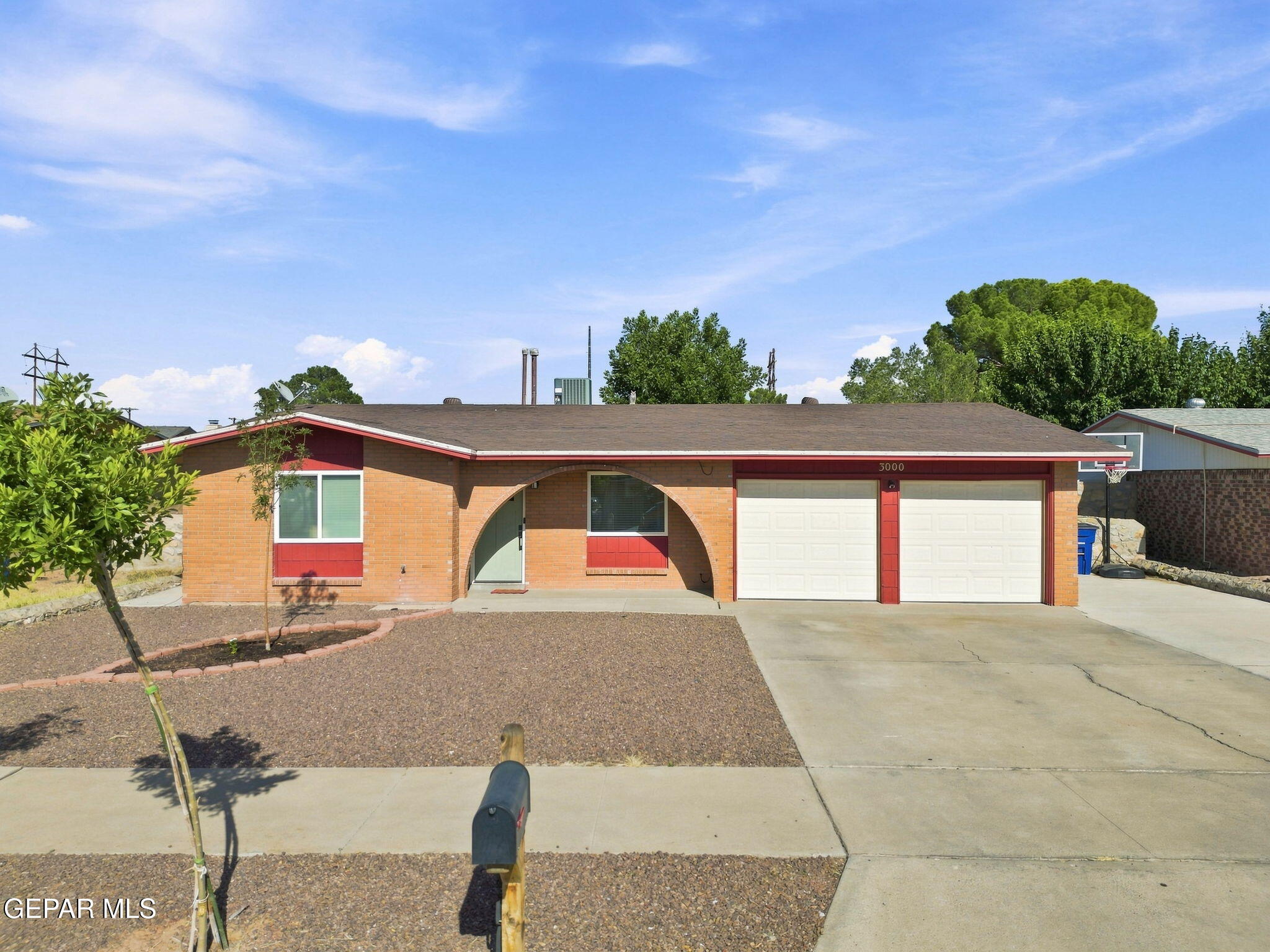 3000 Sea Breeze Drive — photo