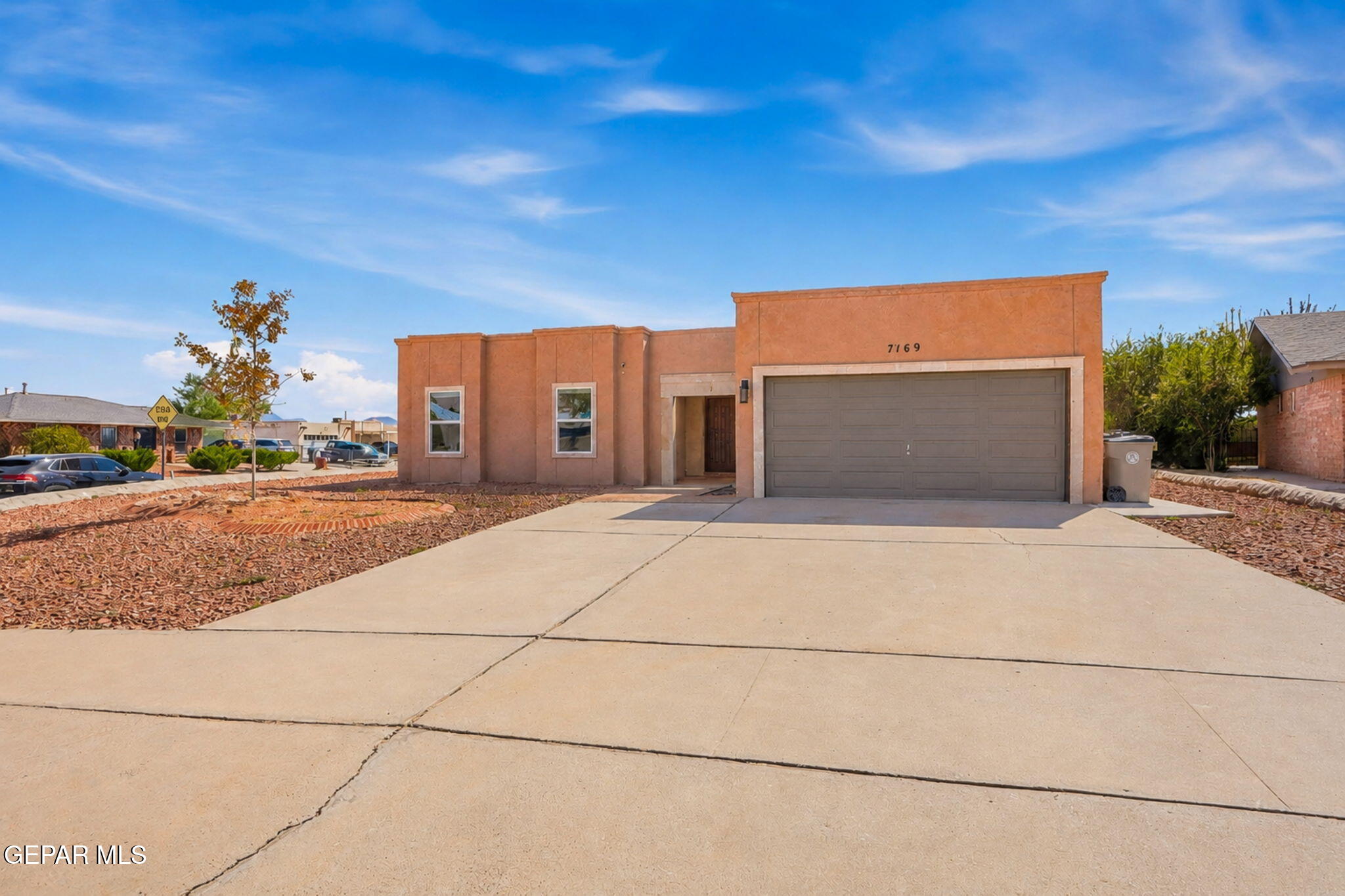 7169 el Cajon Drive — photo