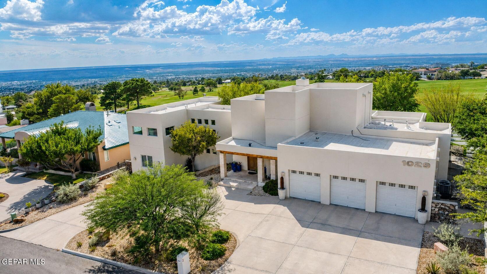 1029 Singing Hills Drive — photo